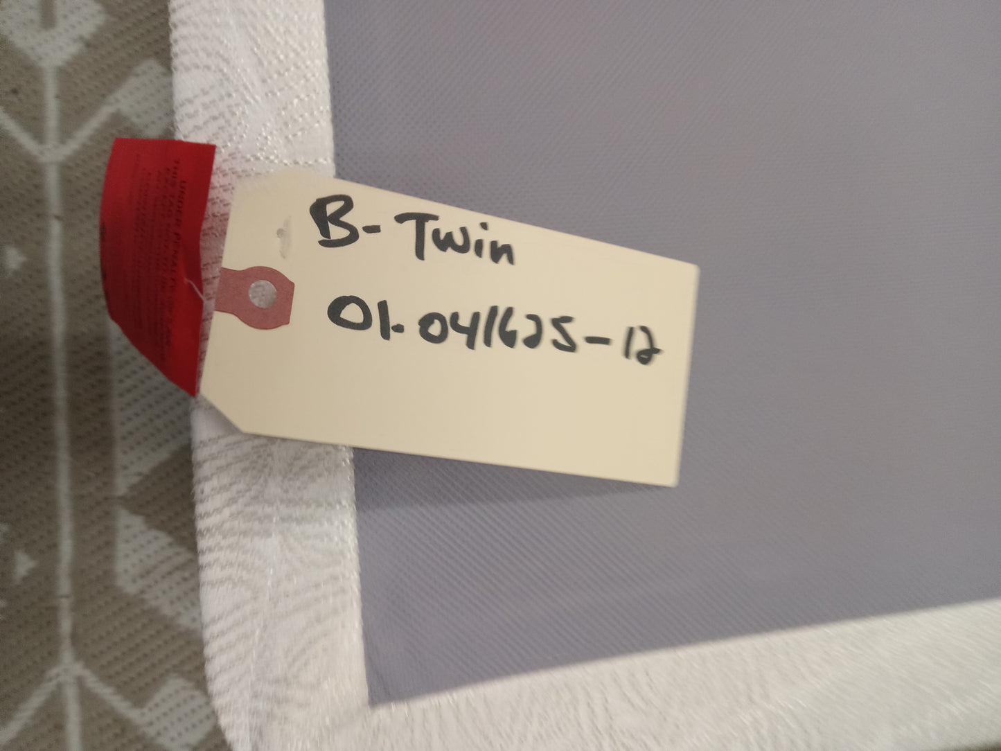 white twin foundation