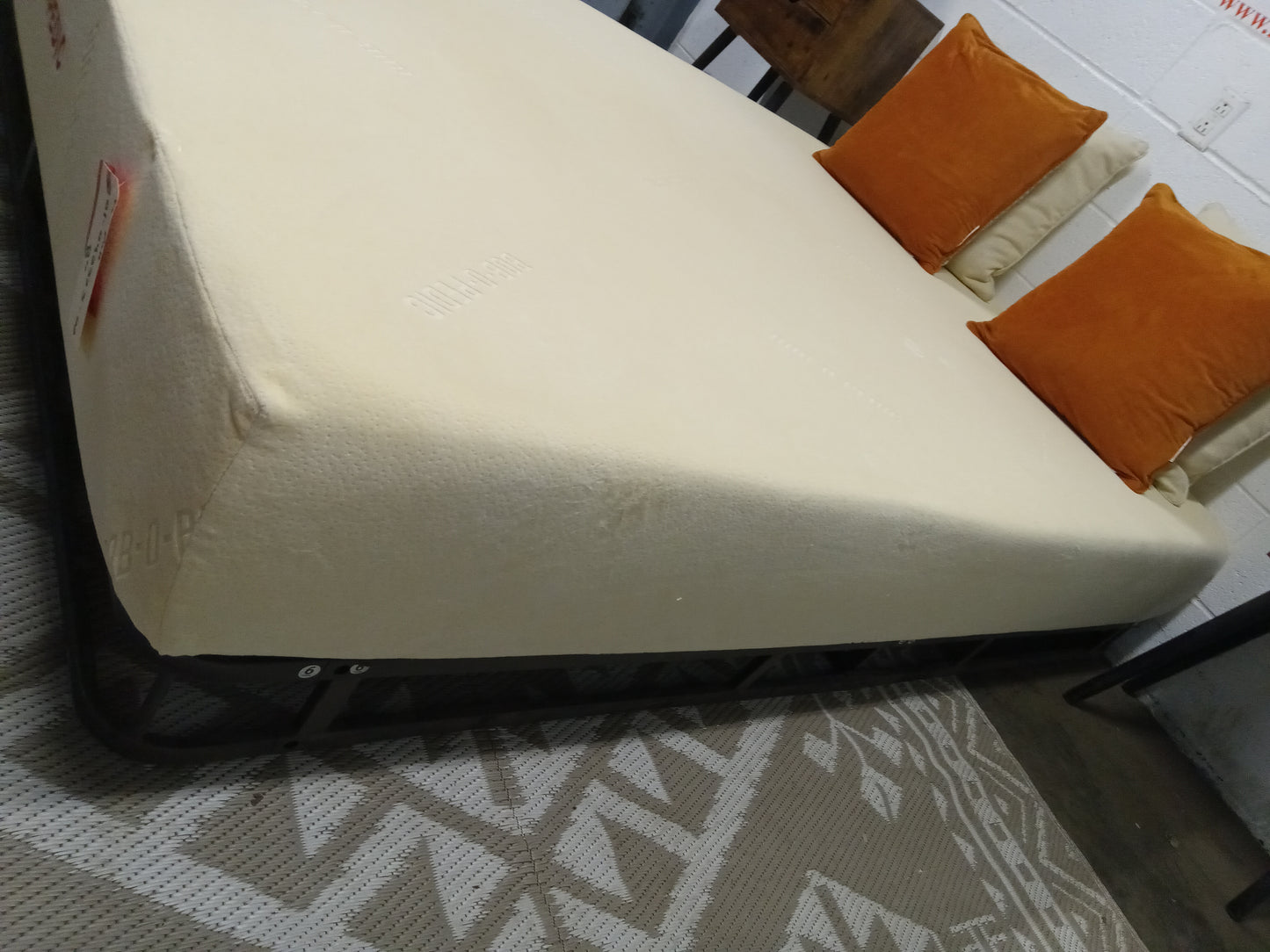 Bob-O-Pedic | 8'' Memory Foam | Full Mattress