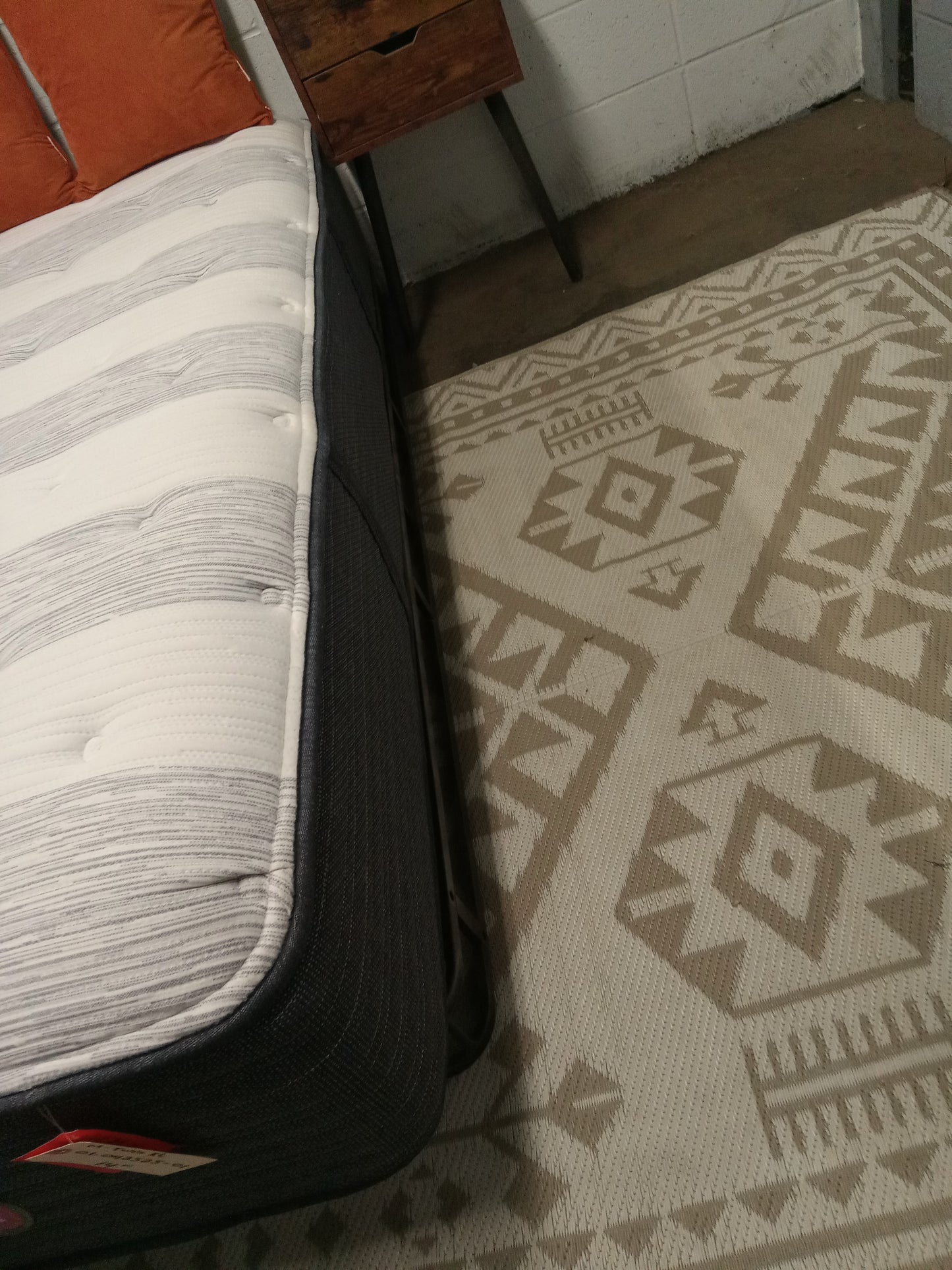 Beautyrest | Platinum BackCare 3X | 14'' Twin XL Mattress