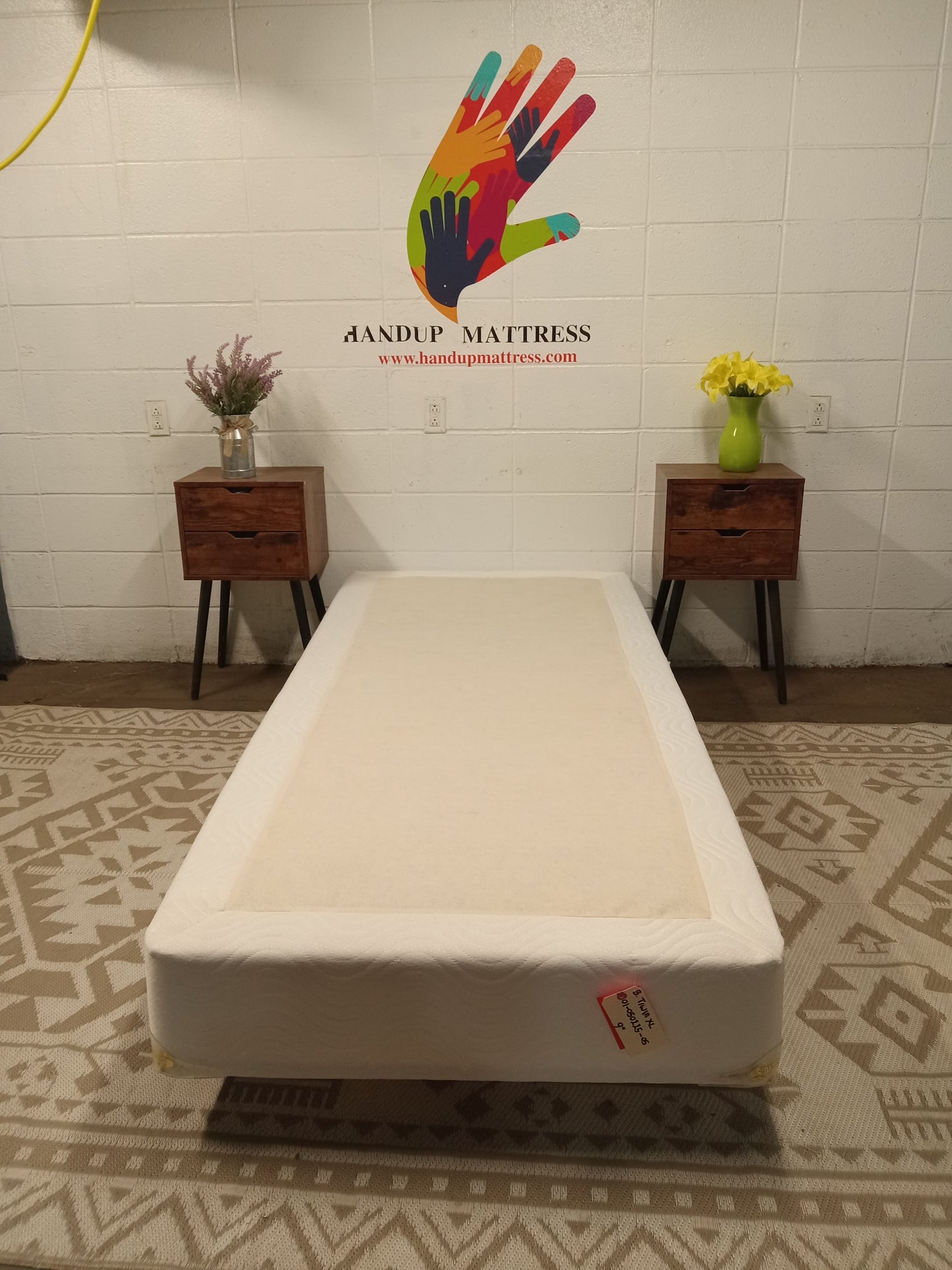 9'' White Simmons Twin XL Foundation