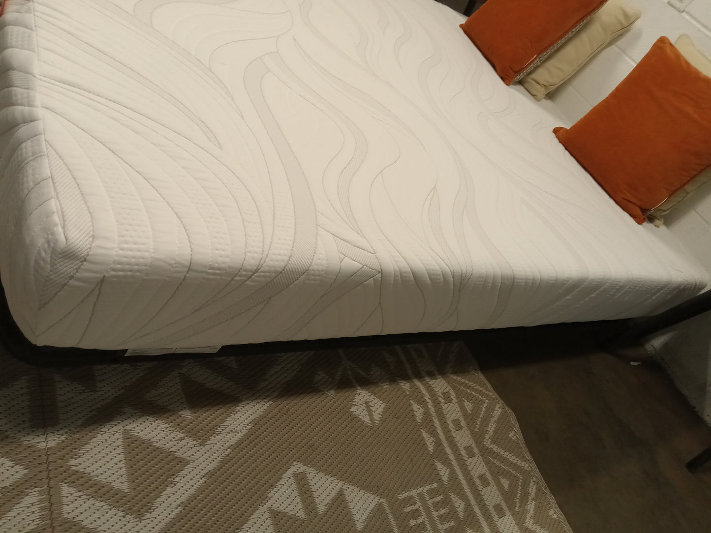 Unbranded | Memory Foam | 8" Queen Mattress