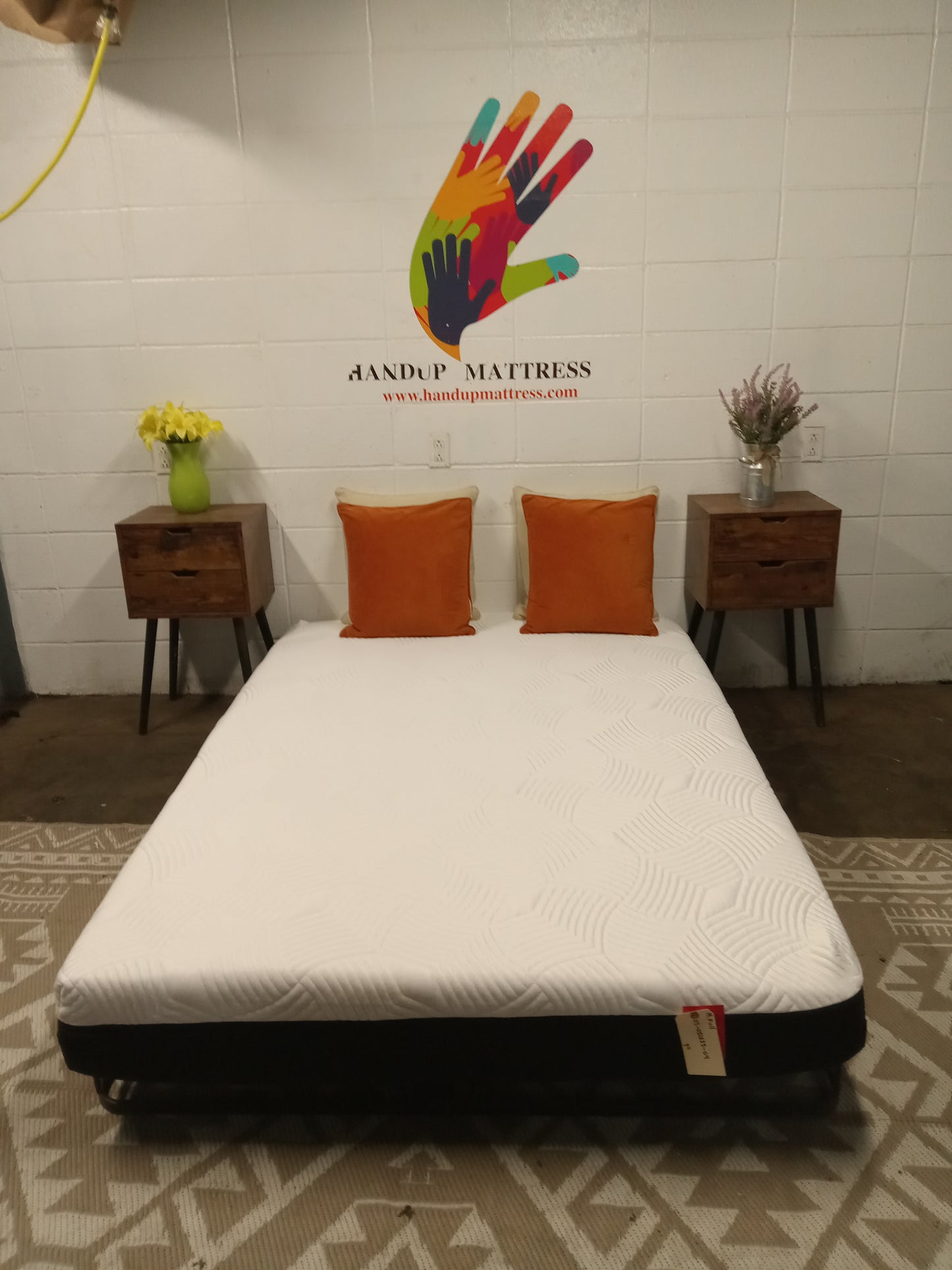 Full 9'' Memory Foam Mattress SALE (B&W)