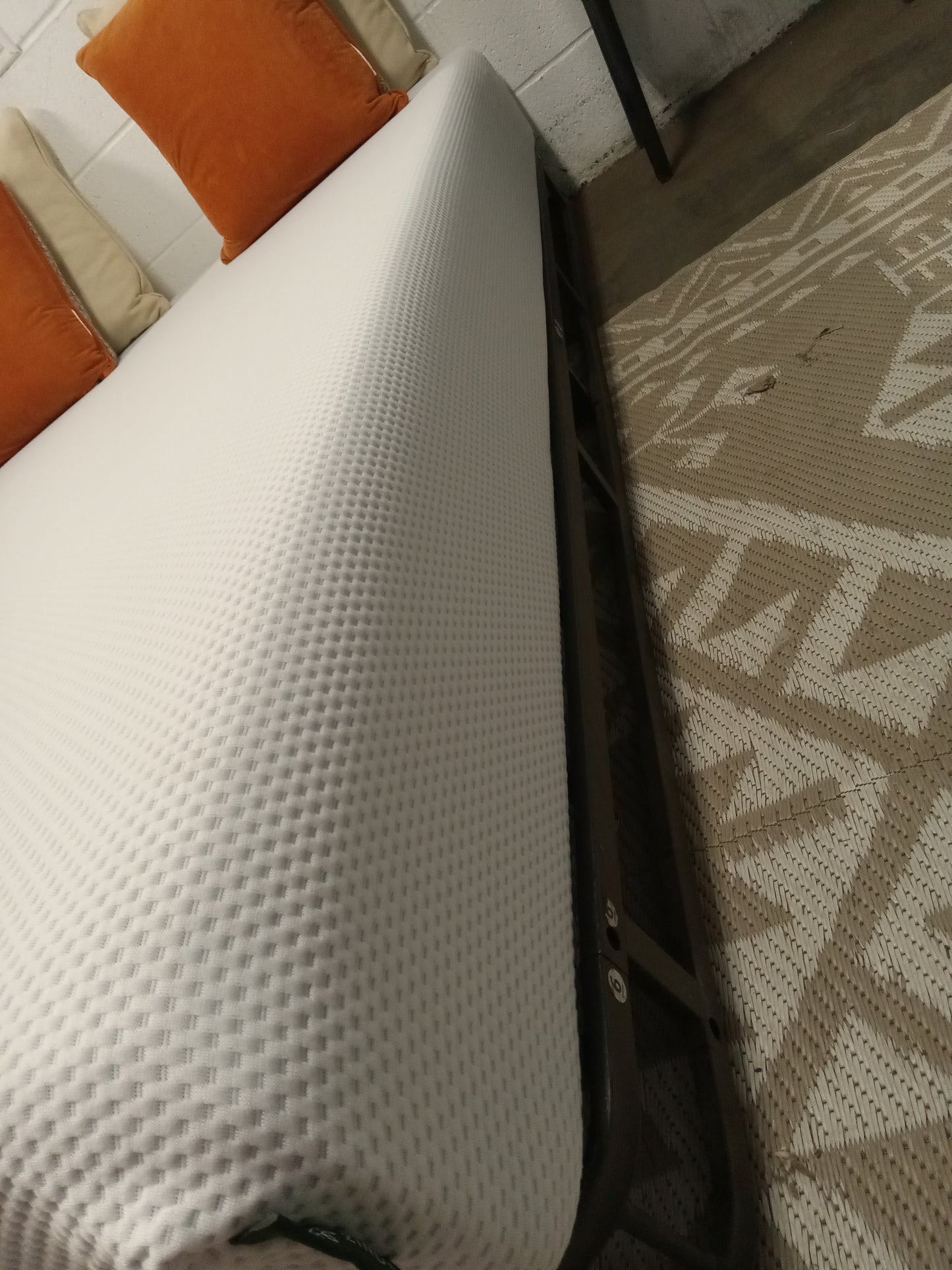 Zinus | Memory Foam | 9" Full Mattress