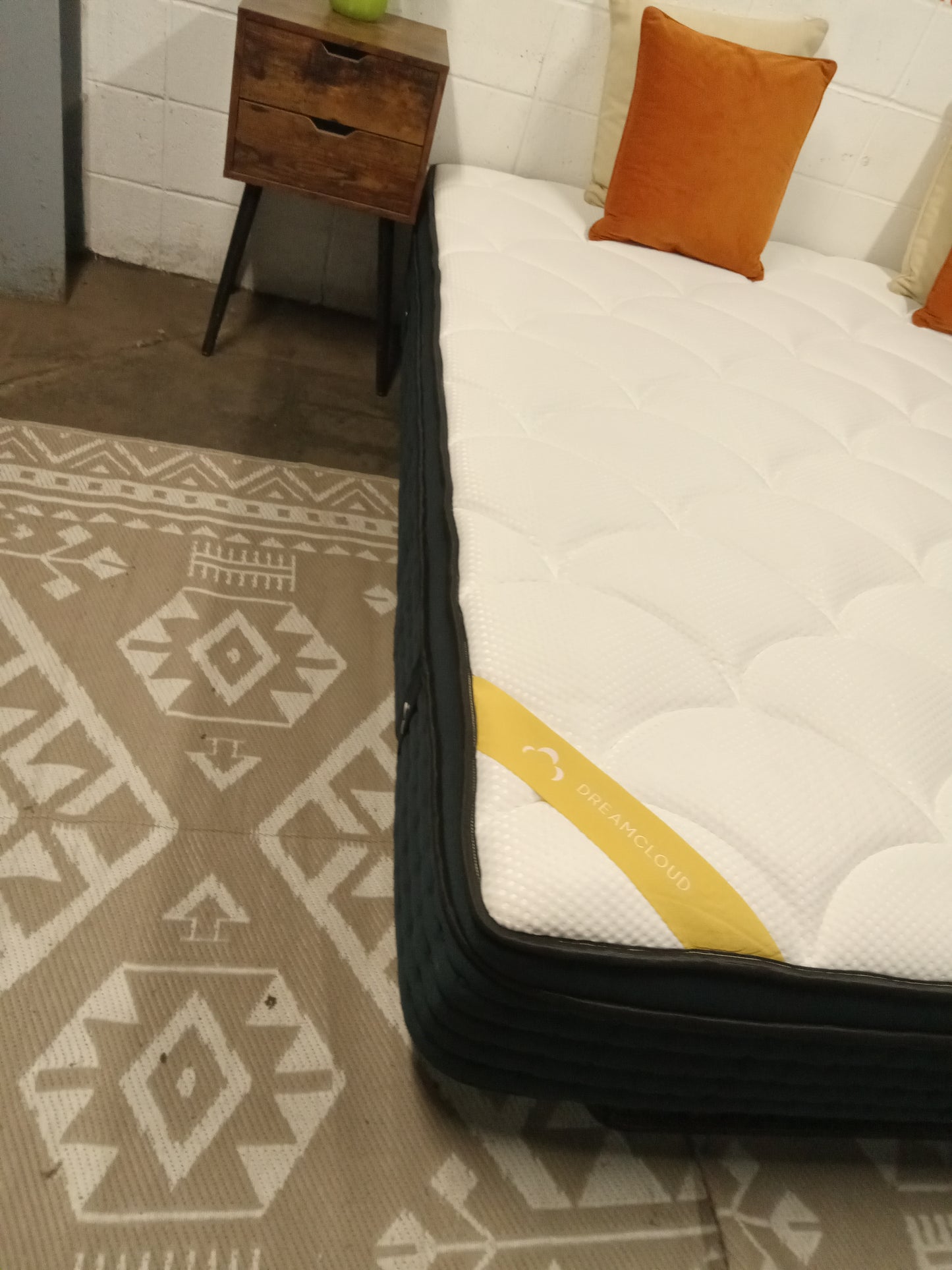 Dreamcloud | Premier Rest Hybrid | King 14'' Mattress (4)