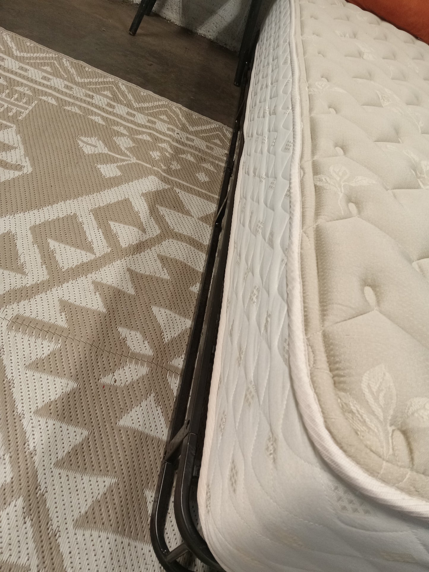 Spring Air | Back Supporter | Chester | 9'' Full Mattress