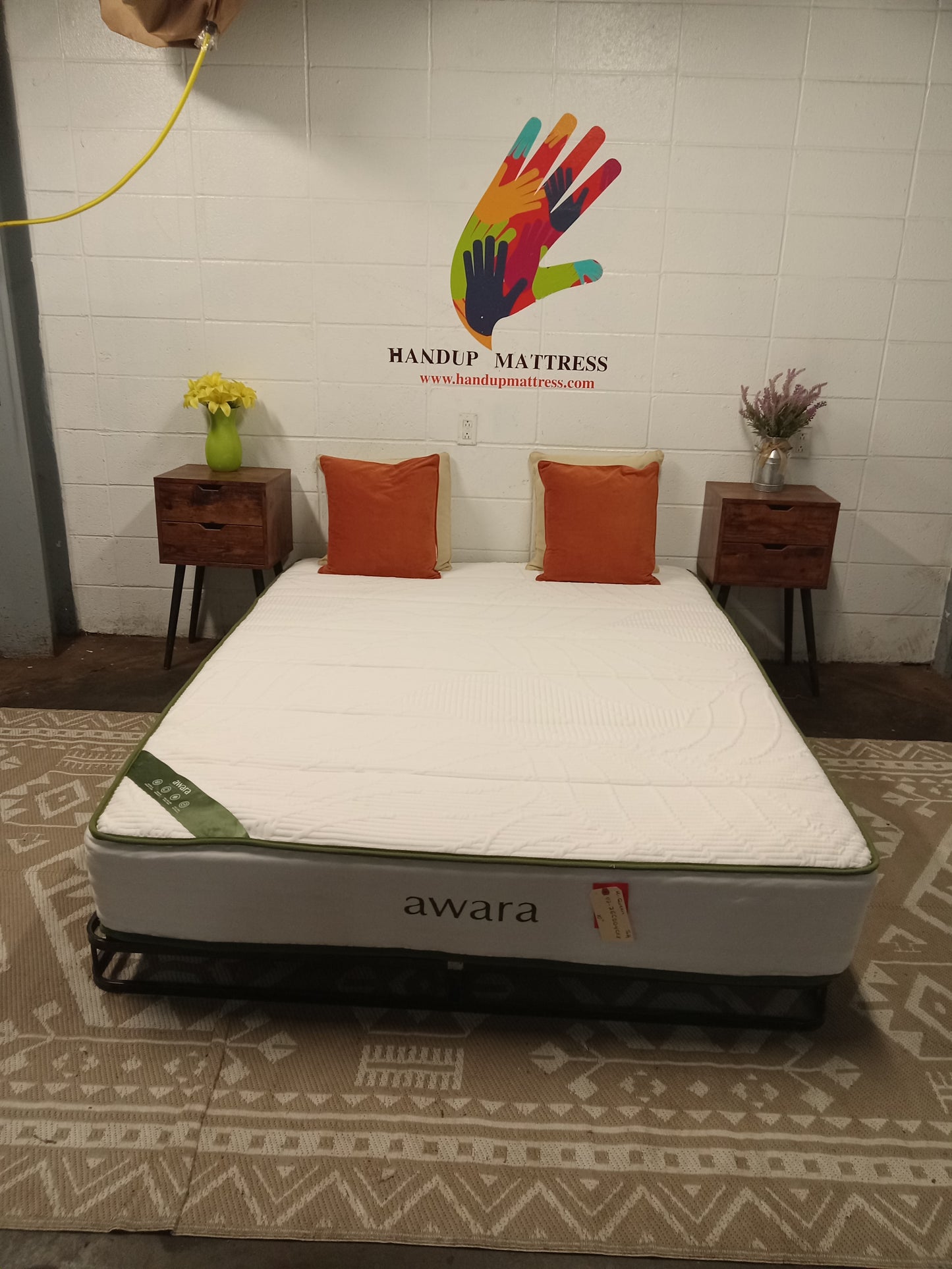 Awara | Natural Luxury Hybrid | 10'' Queen Mattress