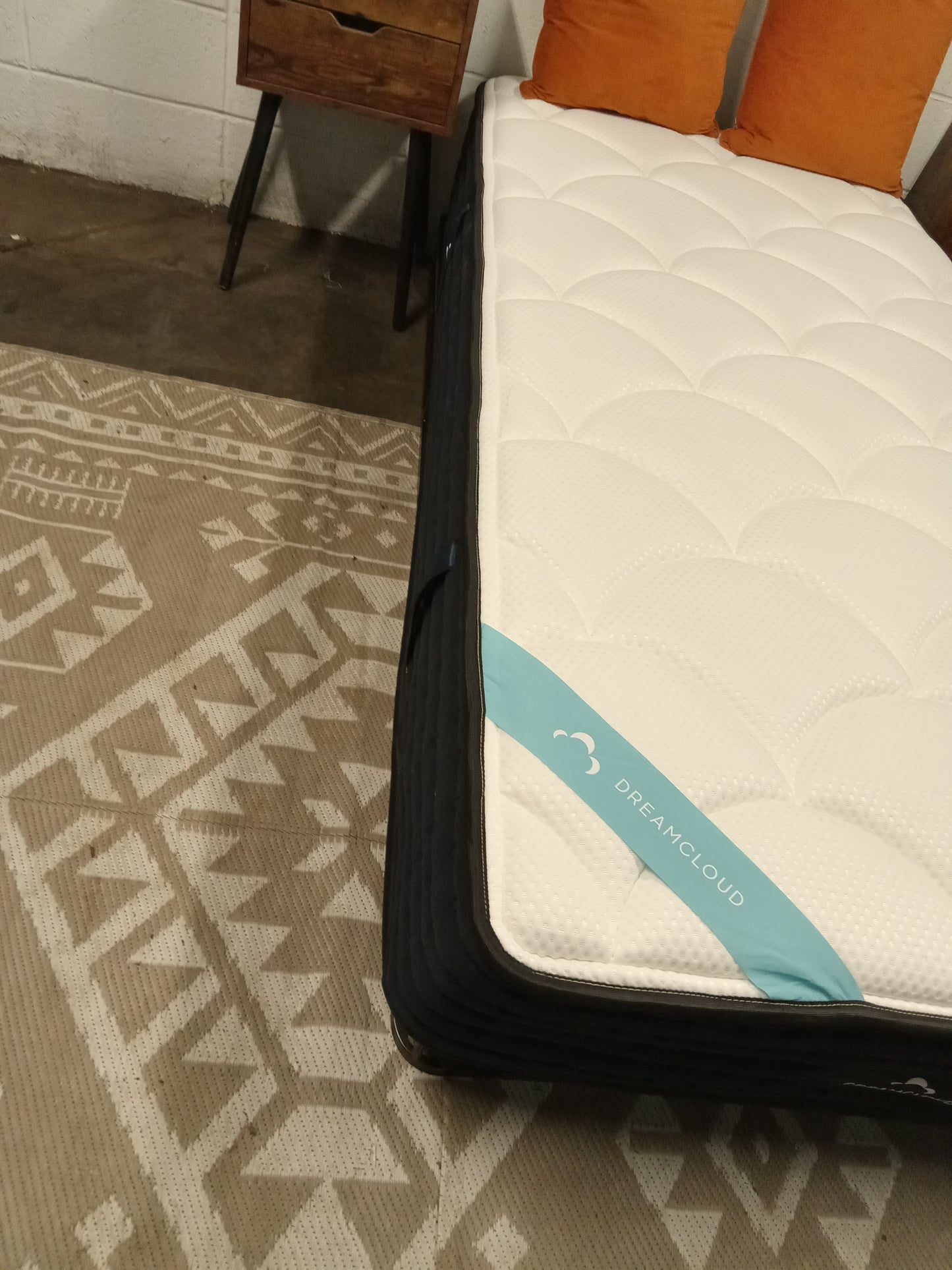 Dreamcloud | Premier | 13'' Twin Mattress