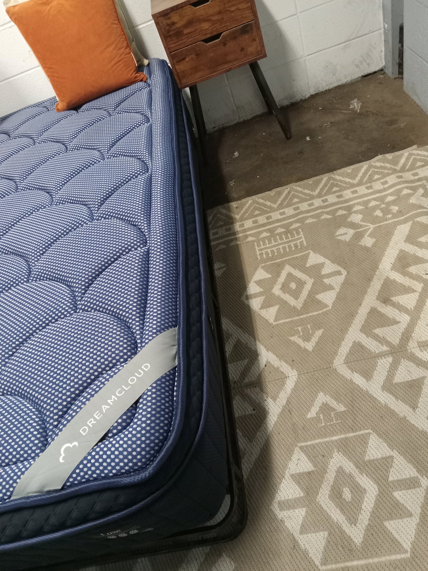 Dreamcloud | Luxe Hybrid | 10'' Queen Mattress