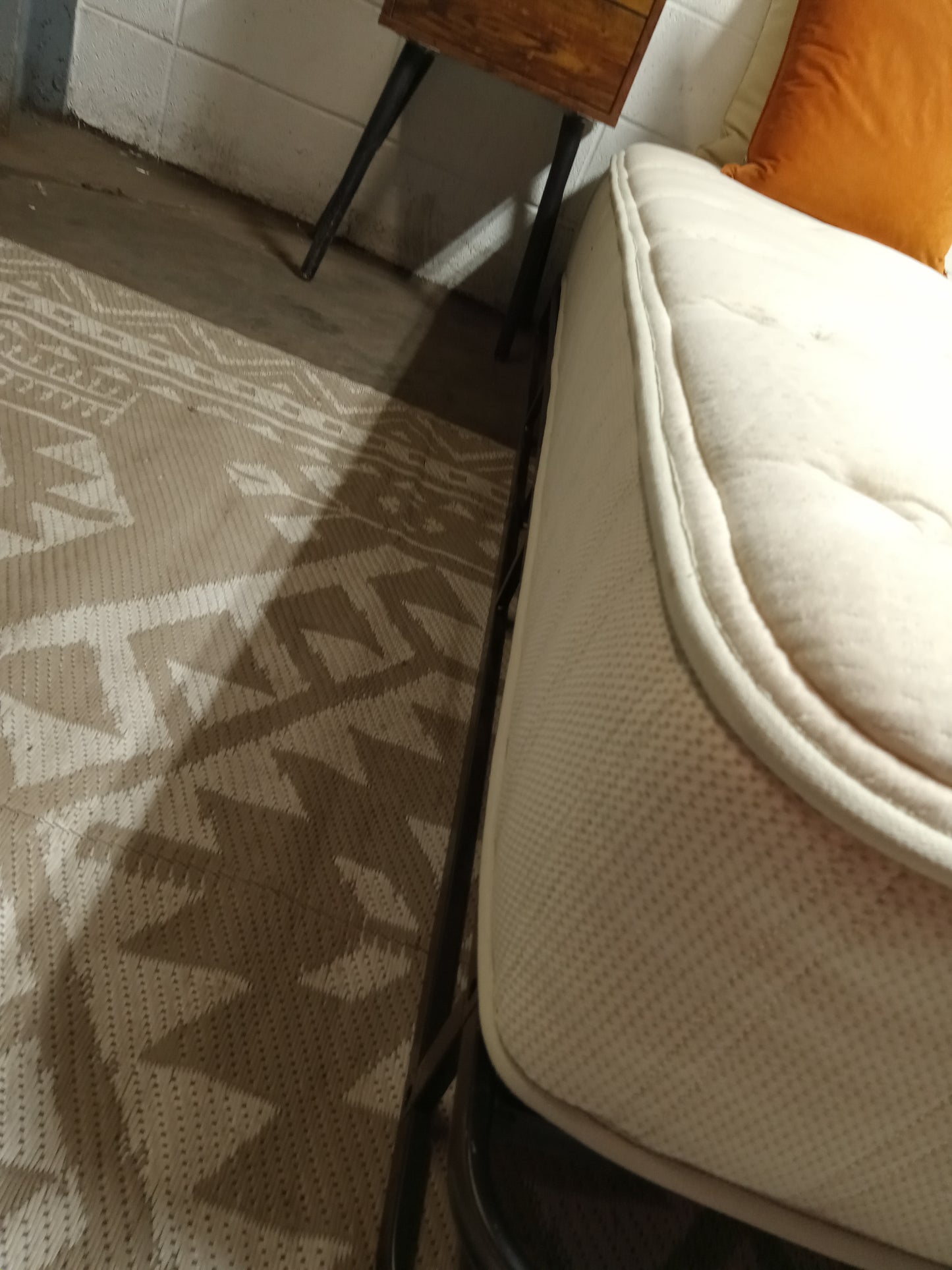 Leesa | West Elm | Natural Youth | 10'' Full Mattress