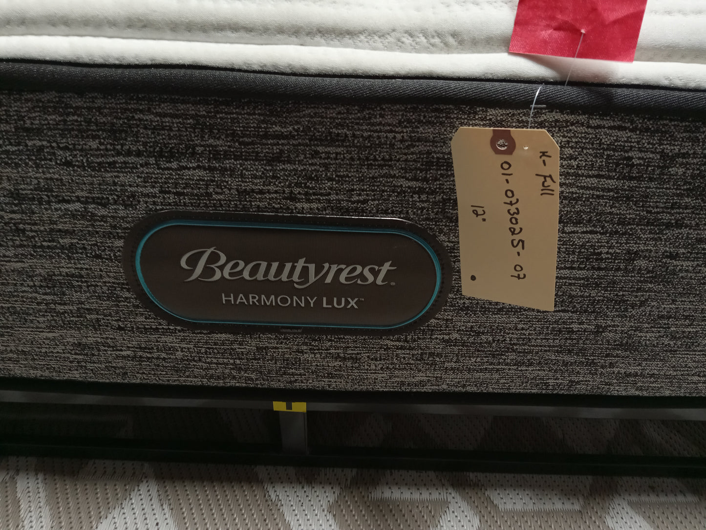 Beautyrest | Harmony Lux Carbon | 12'' Full Mattress
