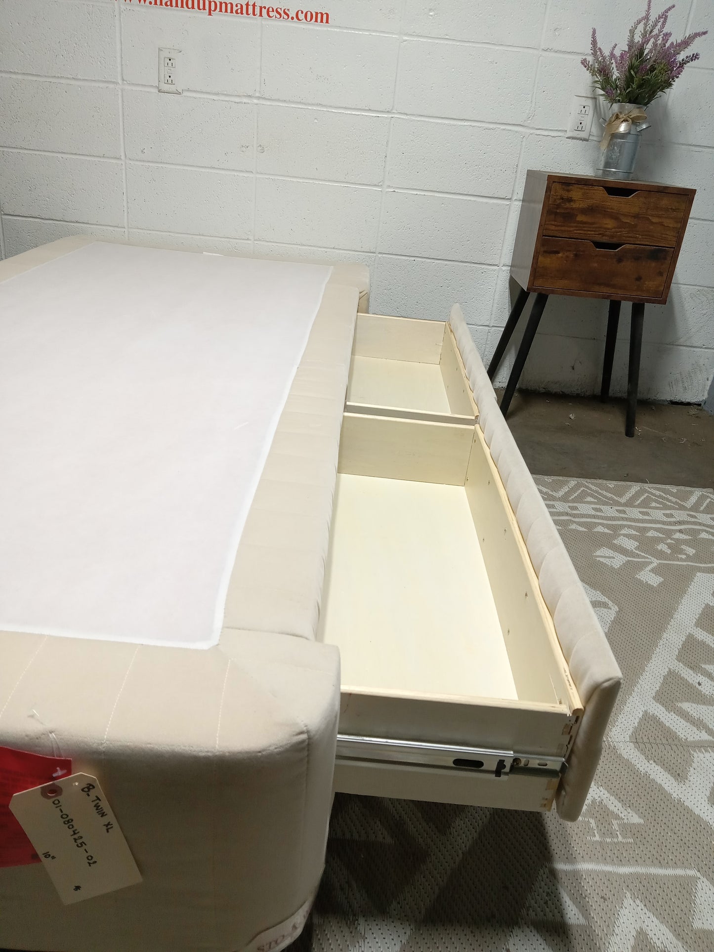 Stowaway | 10'' Foundation w/ Drawers Twin XL(2)