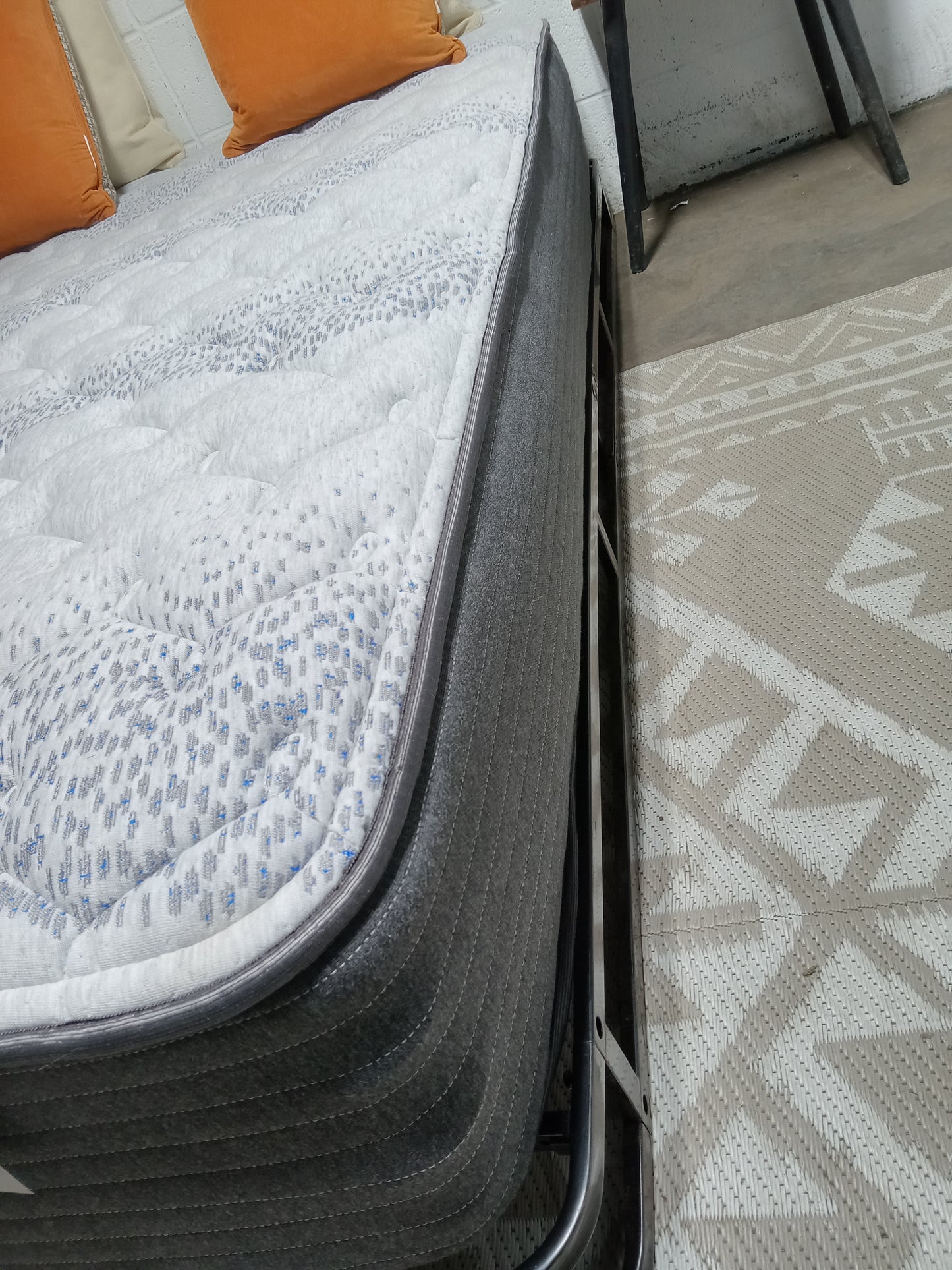 Natura | Hybrid | 10'' Full Mattress