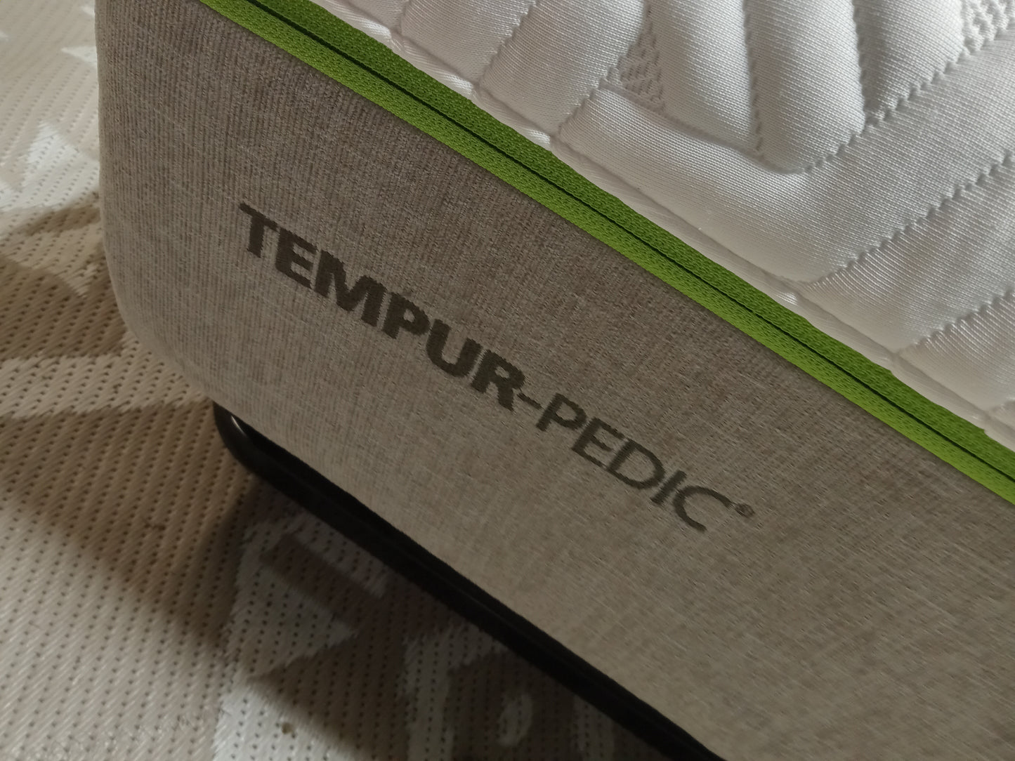 Tempur-pedic | Tempur-Flex | Hybrid Supreme | 12'' Twin XL Mattress