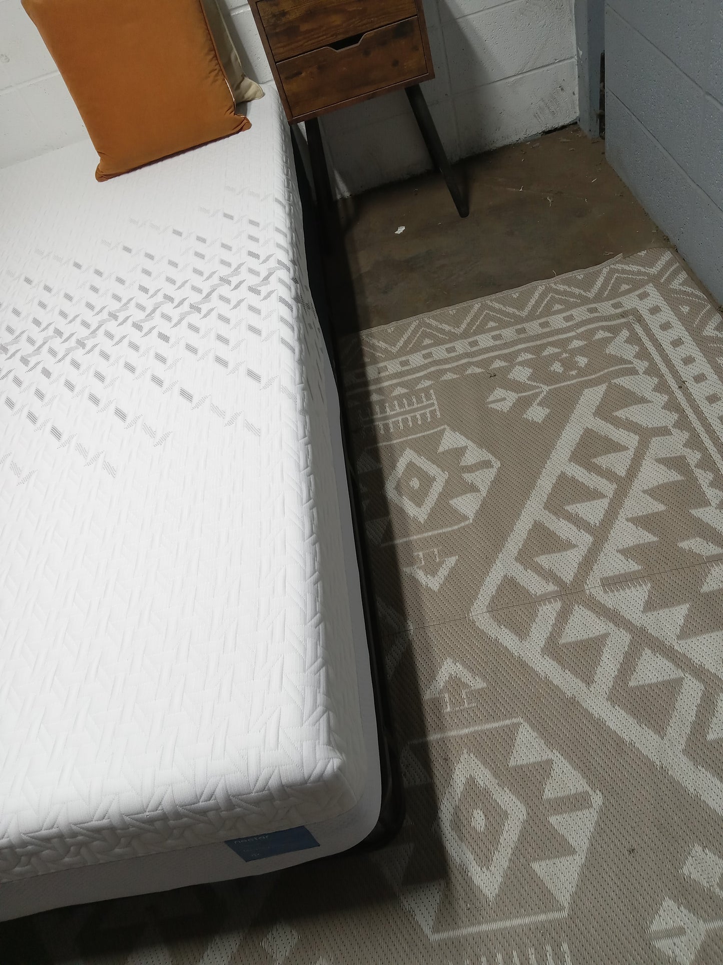 Nectar | Classic Memory Foam | 12" Queen (2)