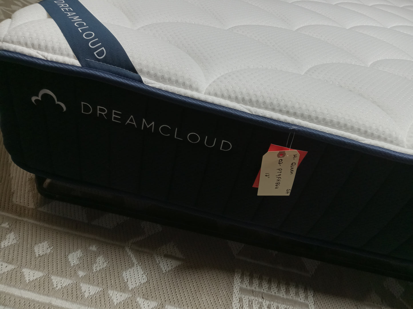 Dreamcloud | Classic Hybrid | 12'' Queen Mattress
