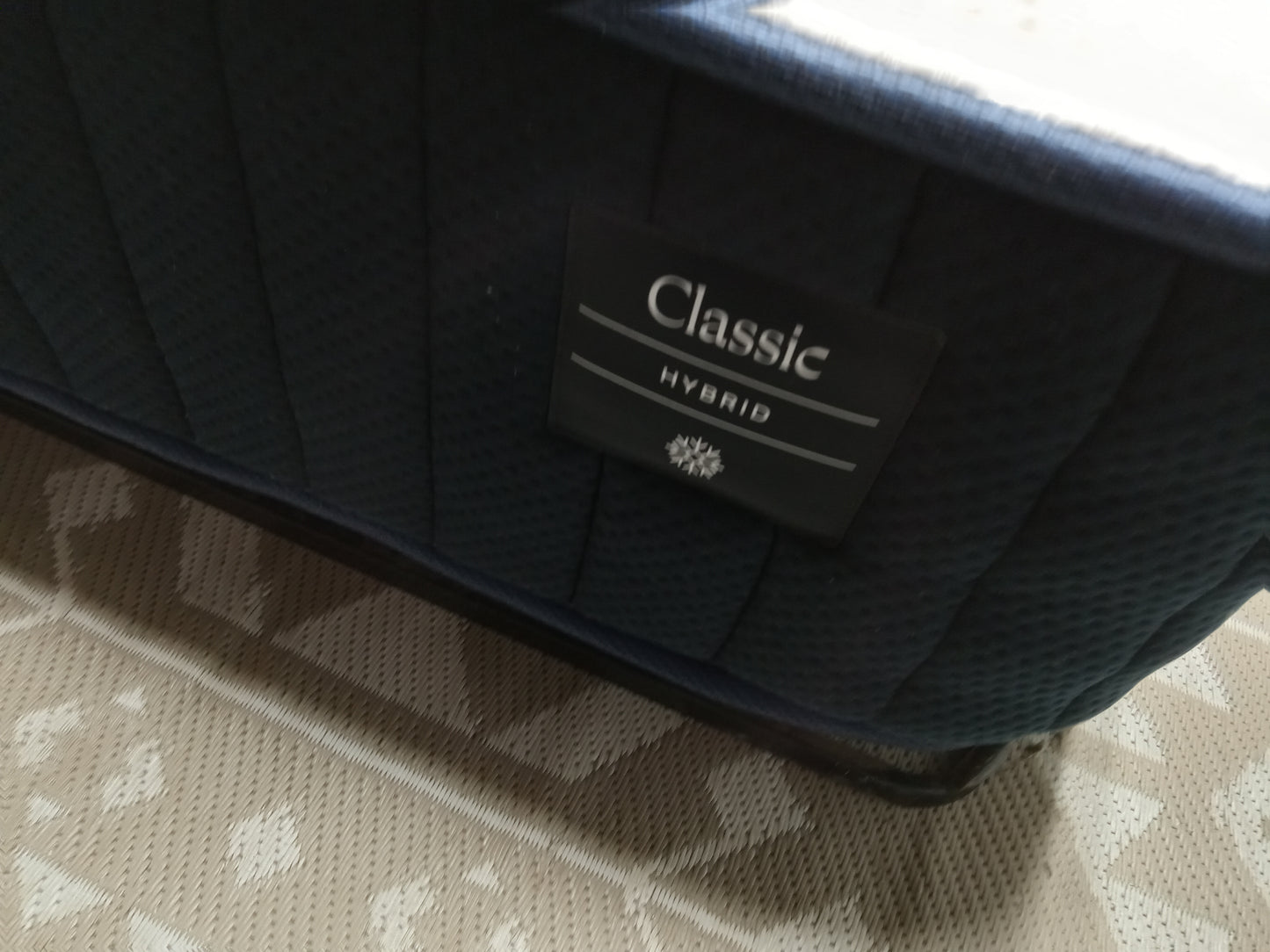 Dreamcloud | Classic Hybrid | 12'' Queen Mattress