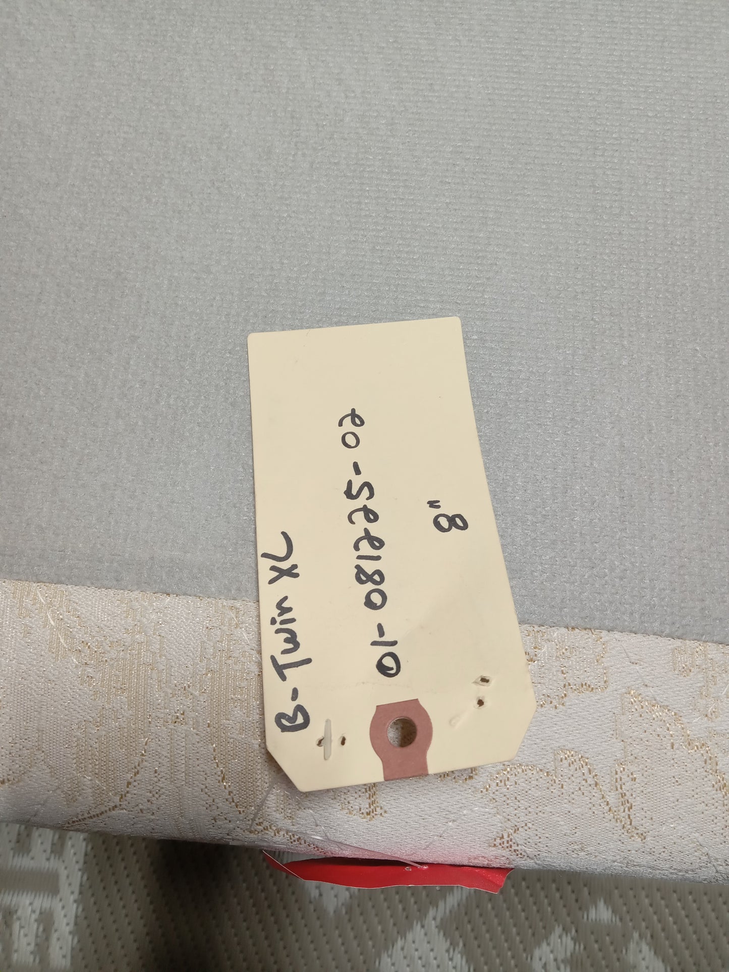 White & Beige Floral | Twin XL Foundation (1)