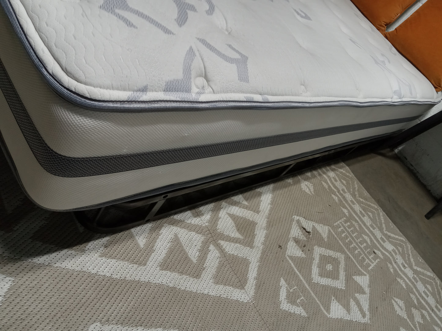 Beautyrest | Recharge | 10'' Twin XL Mattress