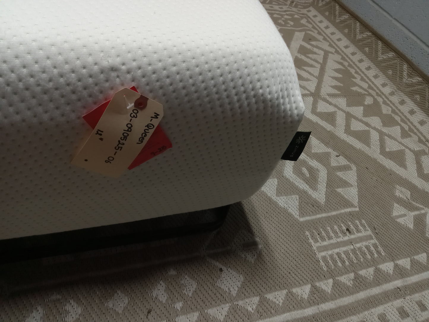 Zinus | 12'' Memory Foam | Queen Mattress