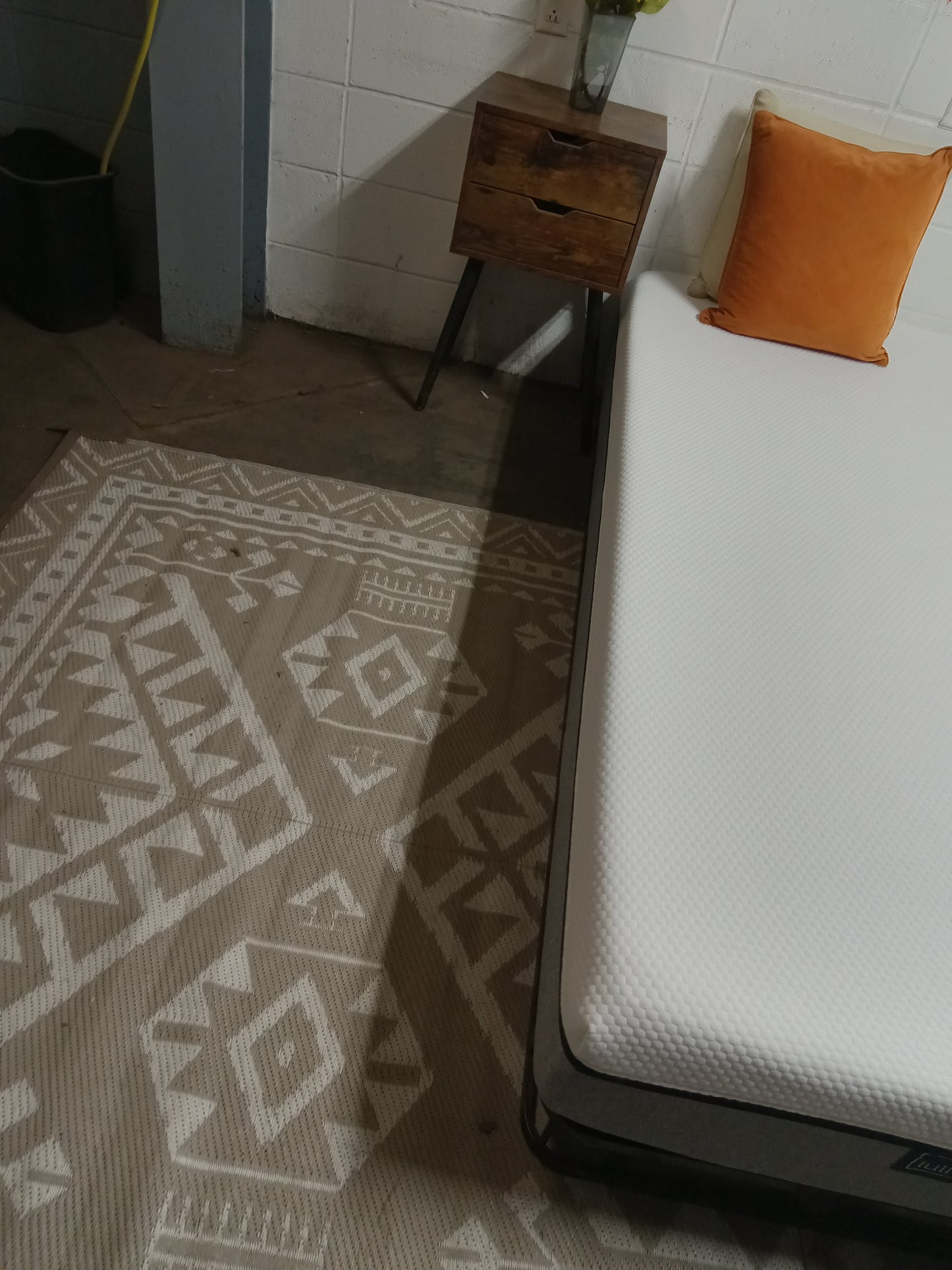 Lull | Memory Foam | 10" Queen Mattress