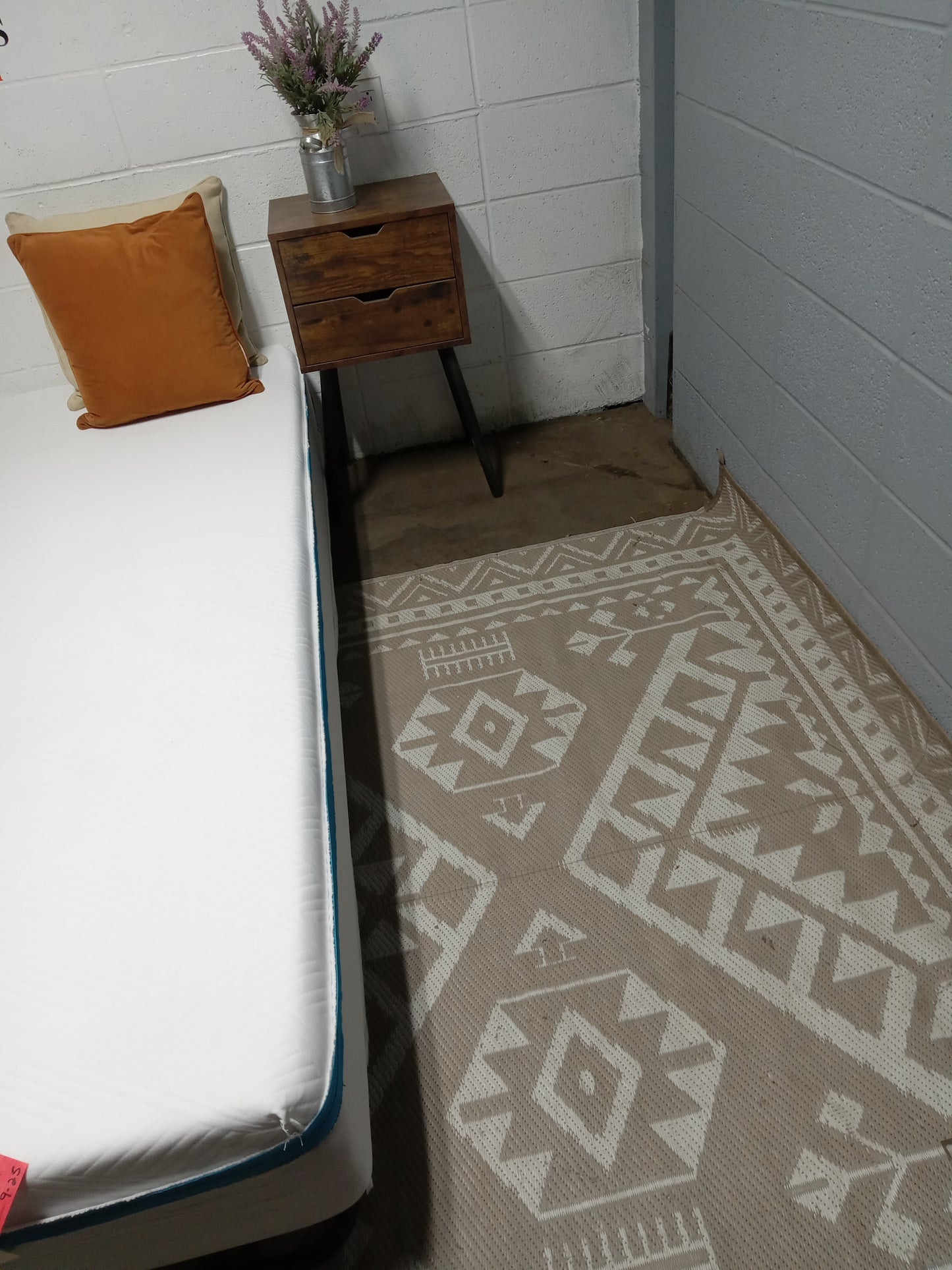Unbranded | Reverse Cover Memory Foam | 9.5" Queen Mattress