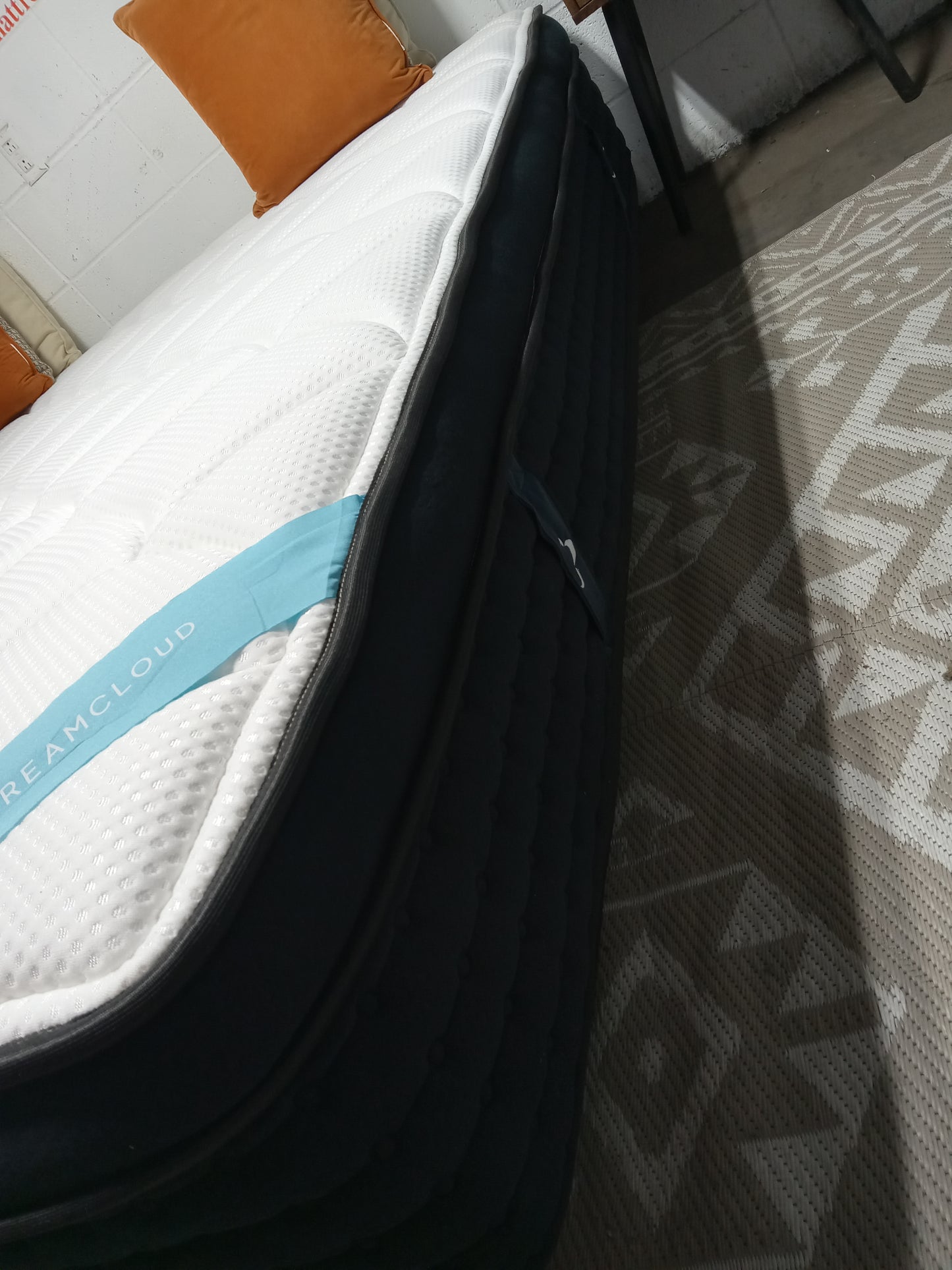 DreamCloud | Premier Memory Foam | 14" King Mattress