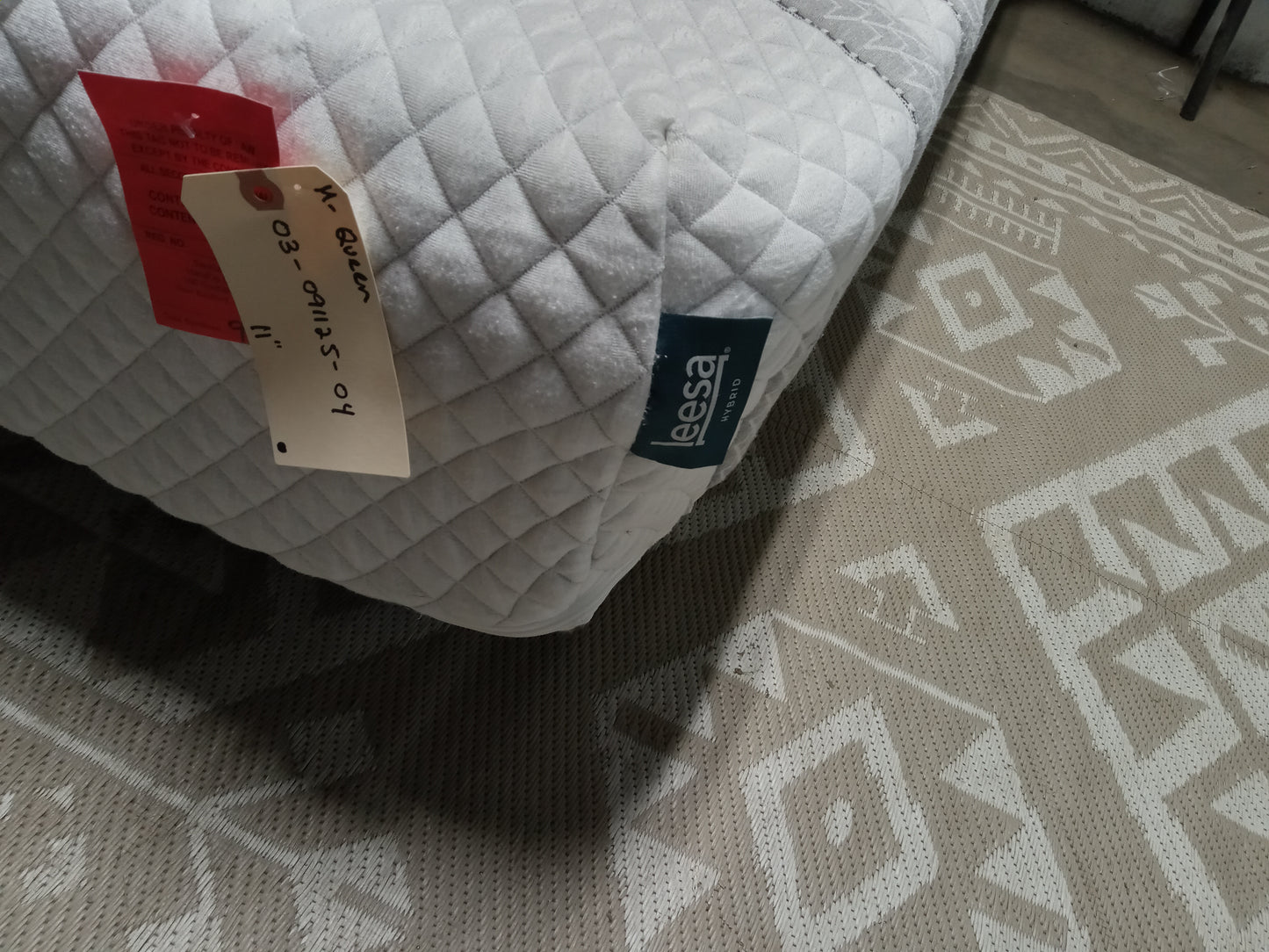 Leesa |Hybrid | 11" Queen Mattress