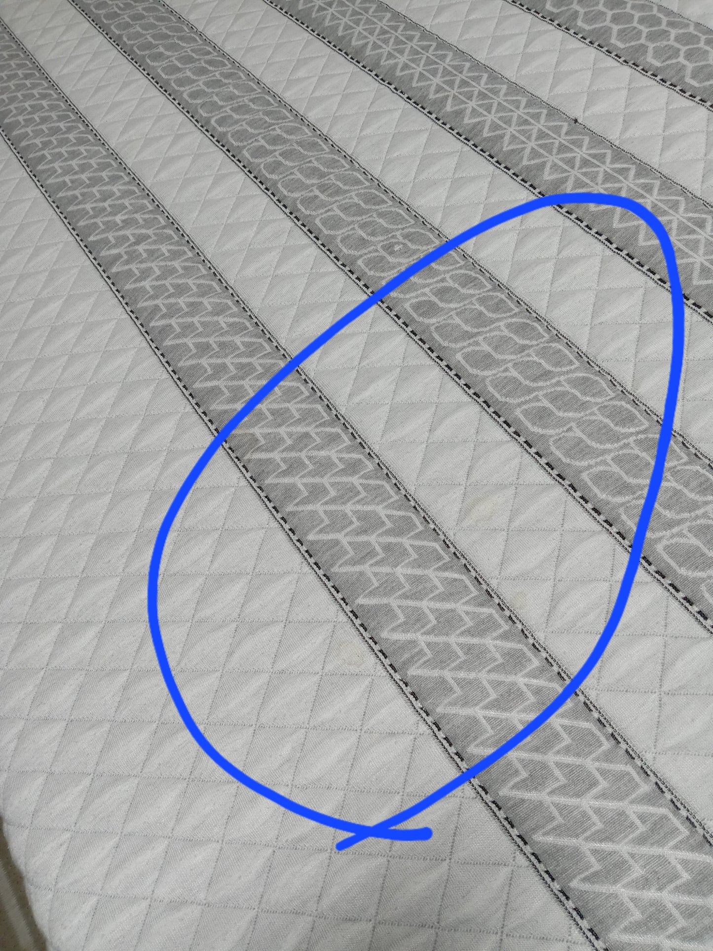 Leesa |Hybrid | 11" Queen Mattress