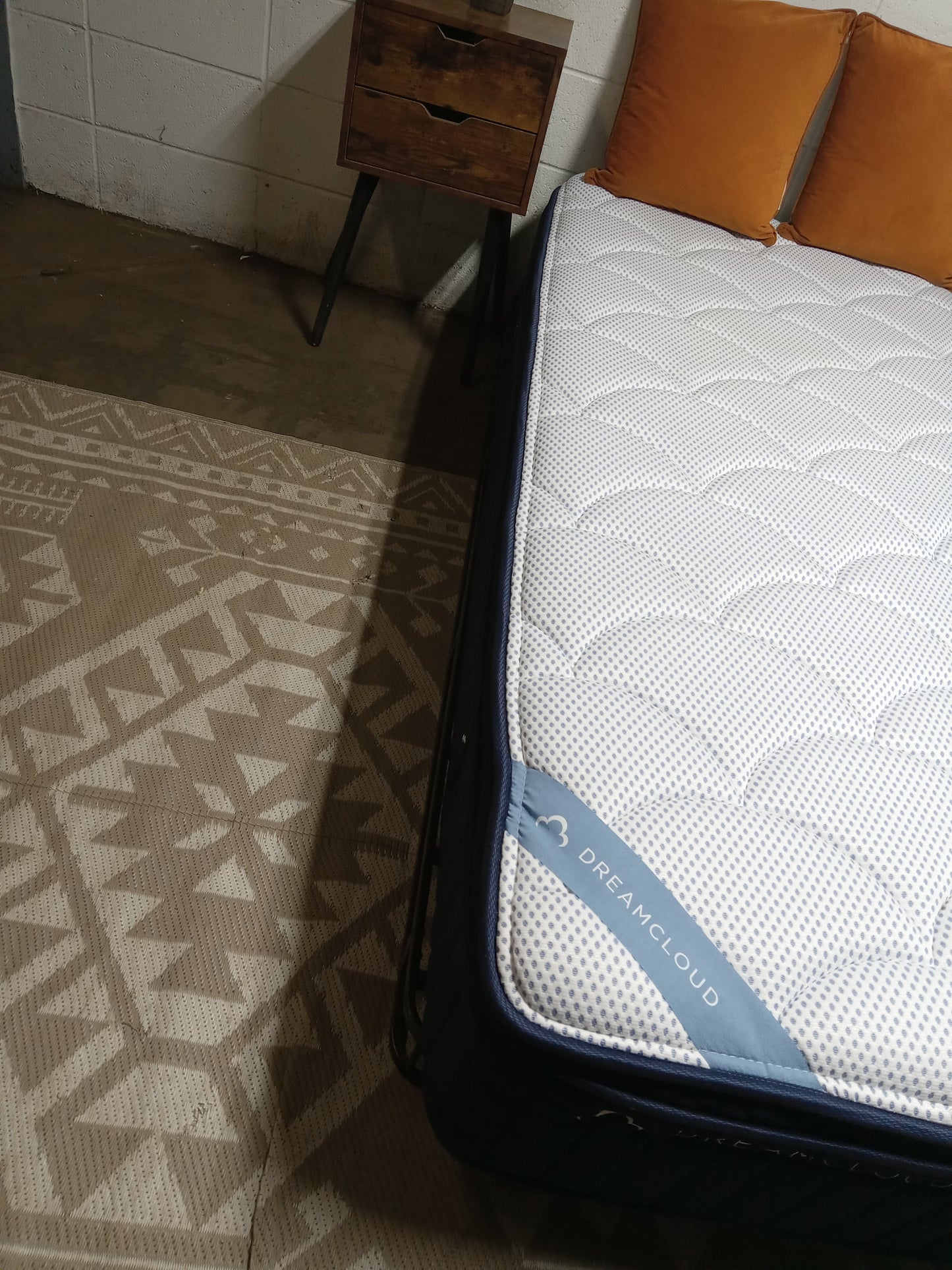 DreamCloud | Premier Hybrid | 13" Twin XL Mattress