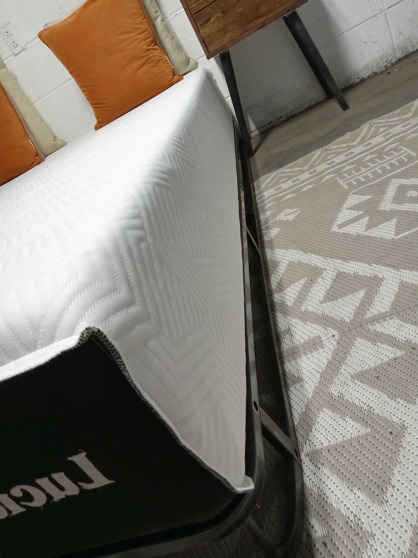 Lucid | Memory Foam | 10'' Full Mattress