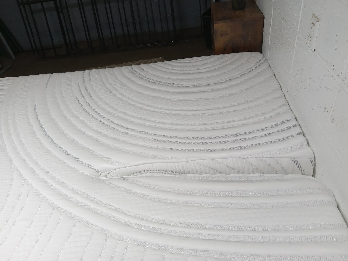 Bob -O- Pedic | Twilight Memory Foam | 15.5" King Mattress