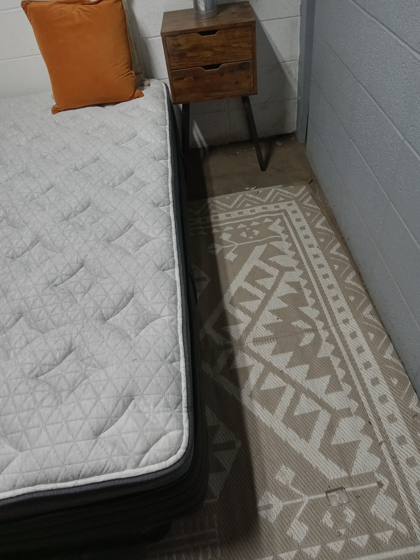 Helix | Luxe Sunset w/GlacioTex™ Cooling Cover | 13" King Mattress