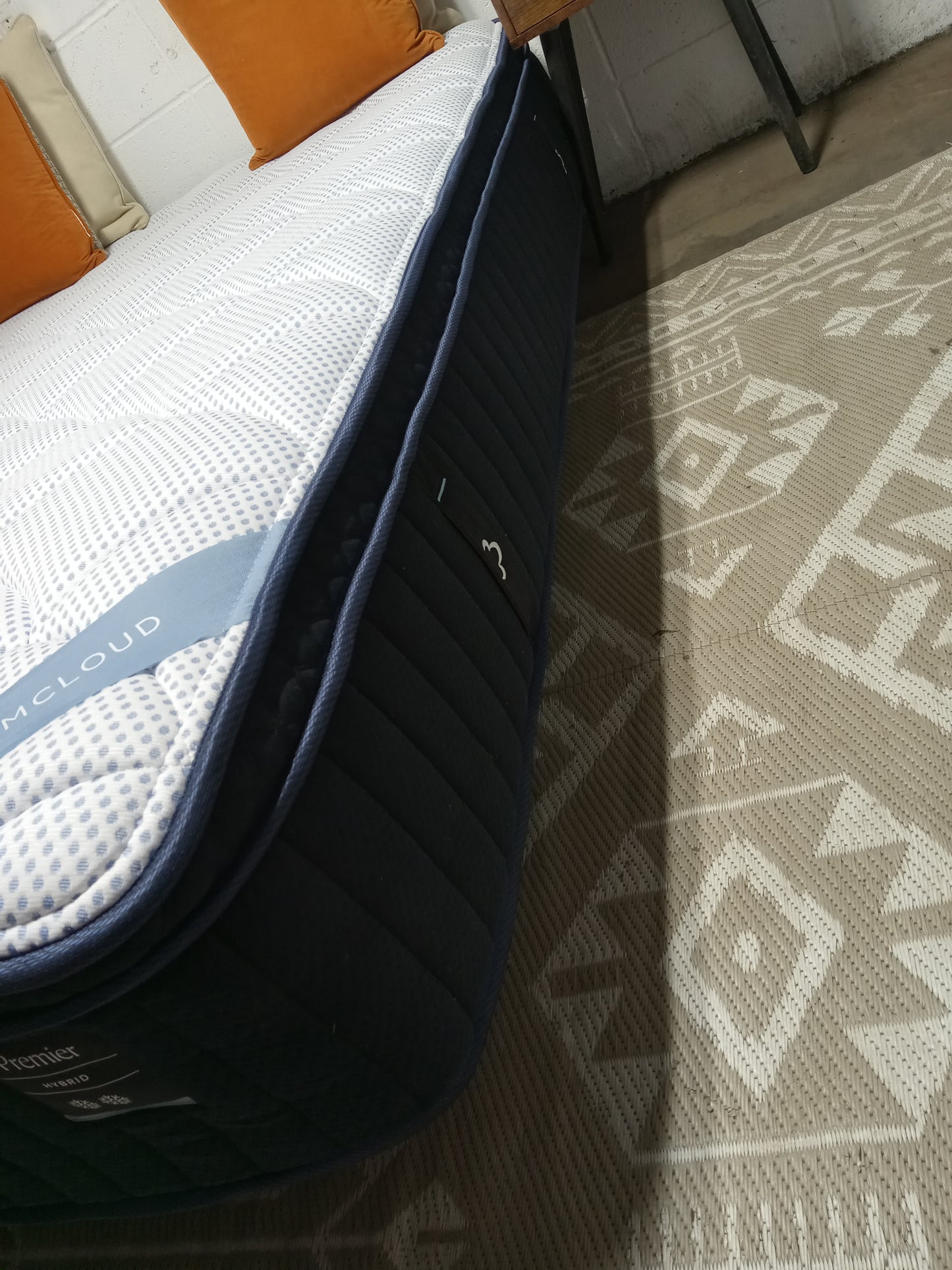 DreamCloud | Premier Hybrid | 12" Queen Mattress