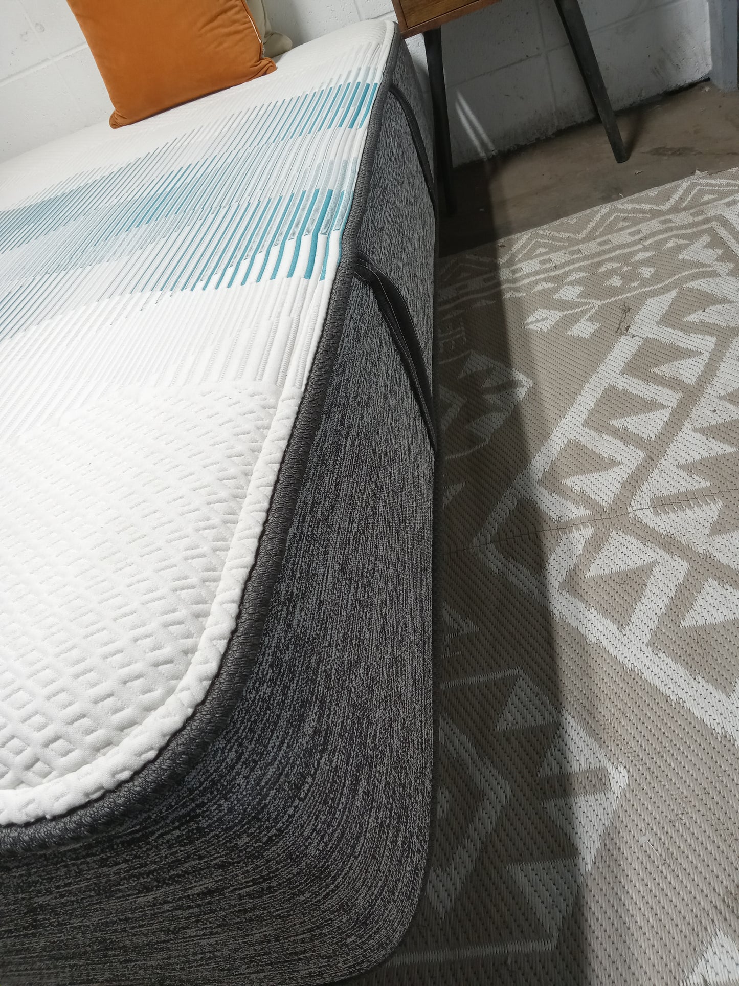 Beautyrest | Harmony Lux Hybrid Trilliant | 11'' King Mattress