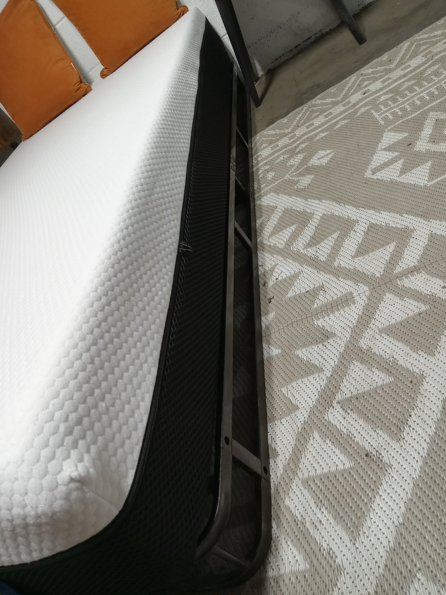 Molblly | Extreme Comfort | 10" Twin Mattress
