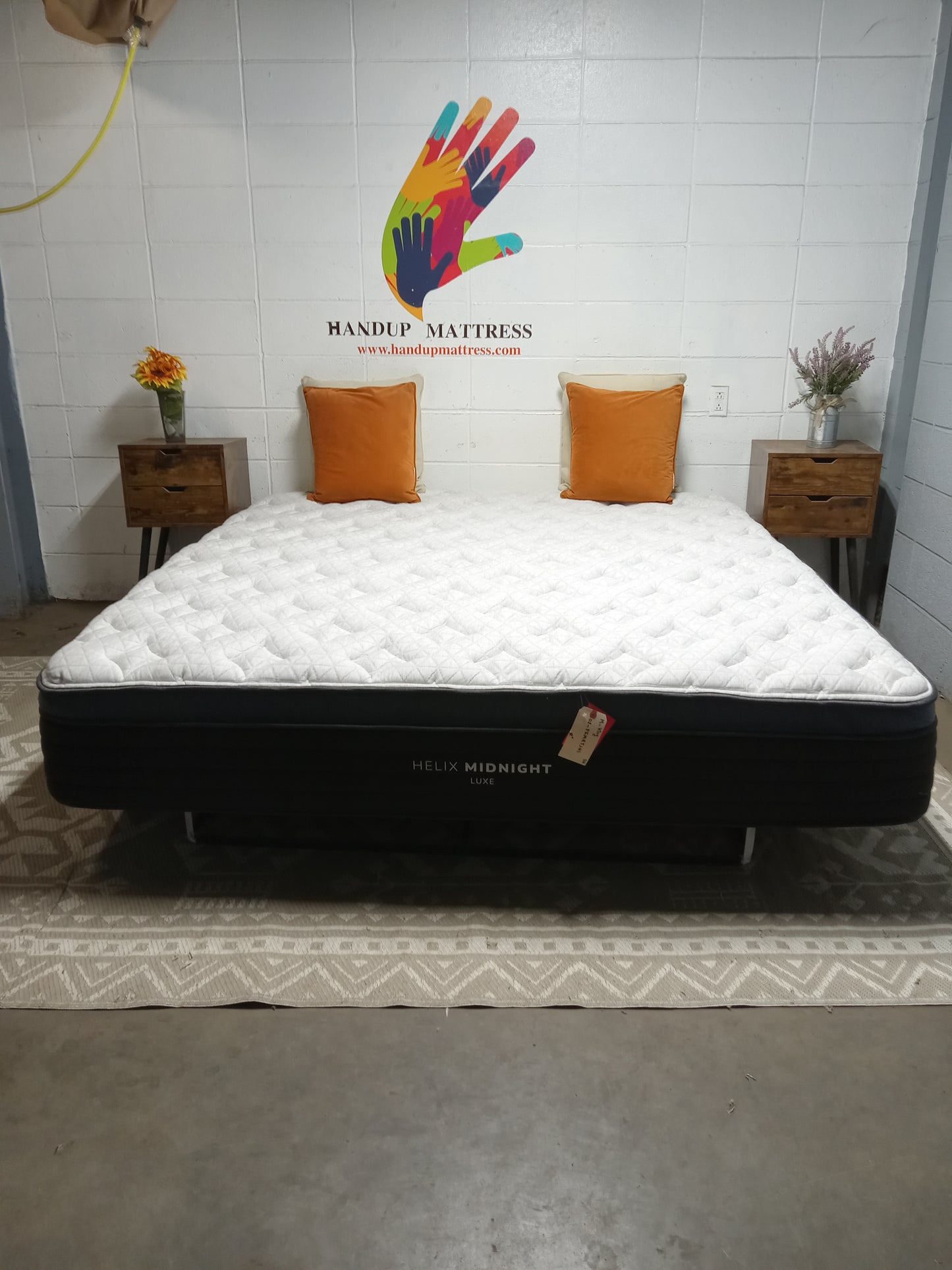 Helix | Luxe Midnight w GlacioTec Cooling | 13.5" King Mattress