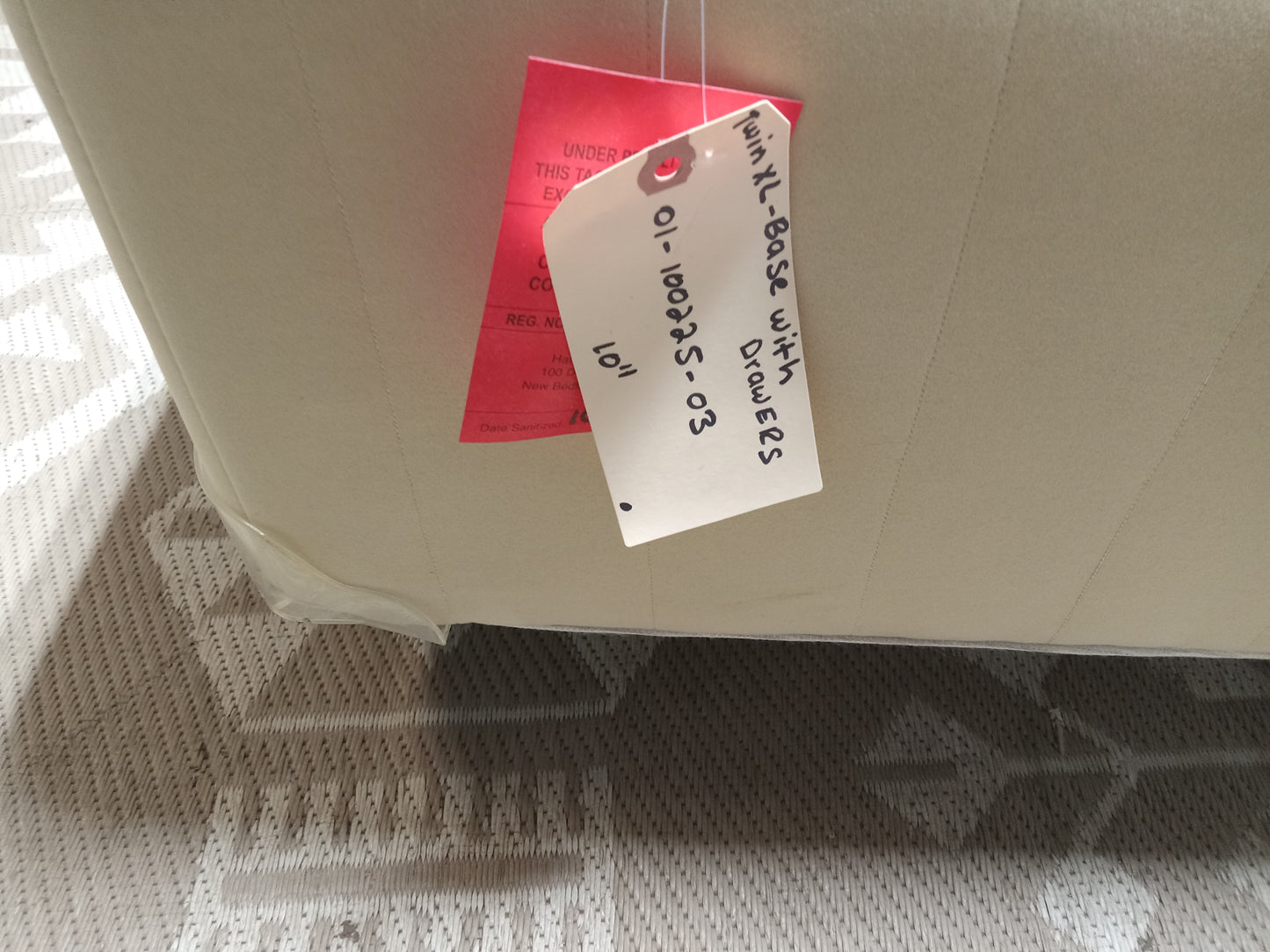 Stowaway | 10'' Foundation w/ Drawers Twin XL