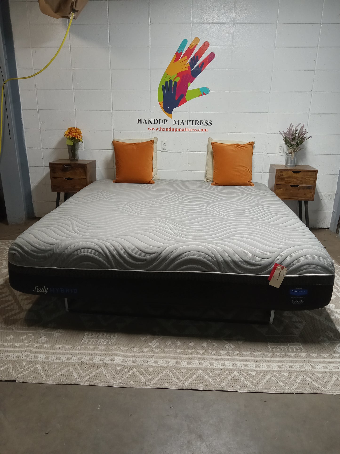Sealy | Hybrid Performance Pusturepedic Technology| 13" King Mattress