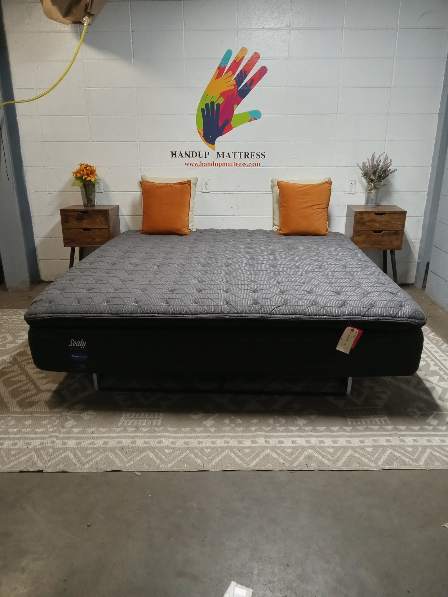 Sealy | Performance Posturepedic Technology| 13" King Mattress