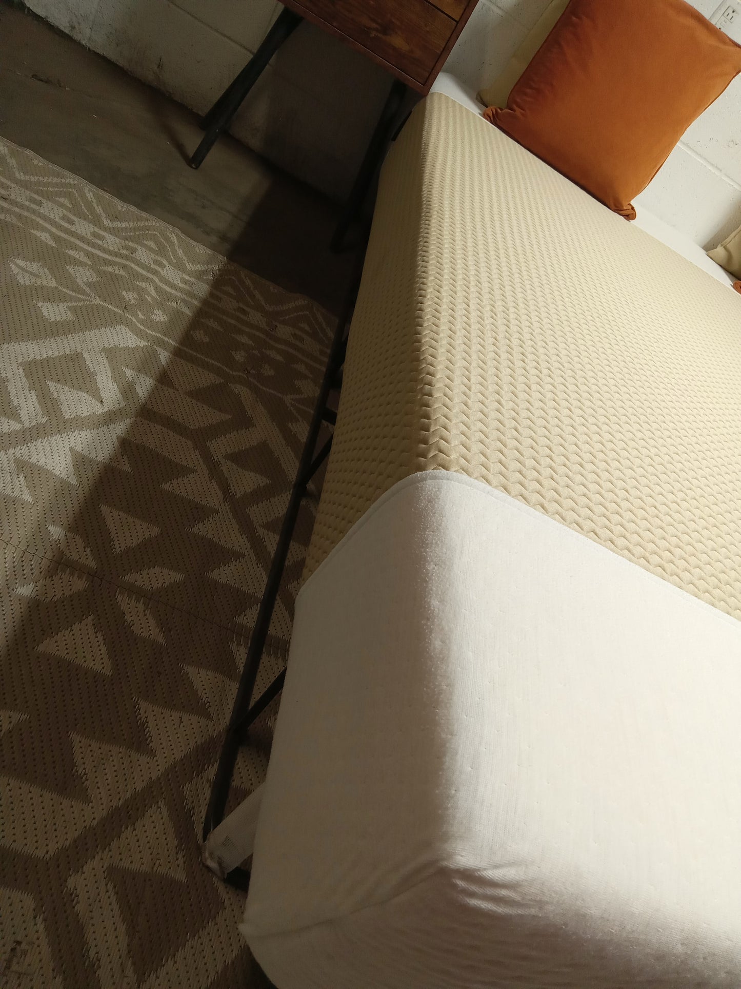 Sealy | Embody Introspection  | 10" Queen Mattress