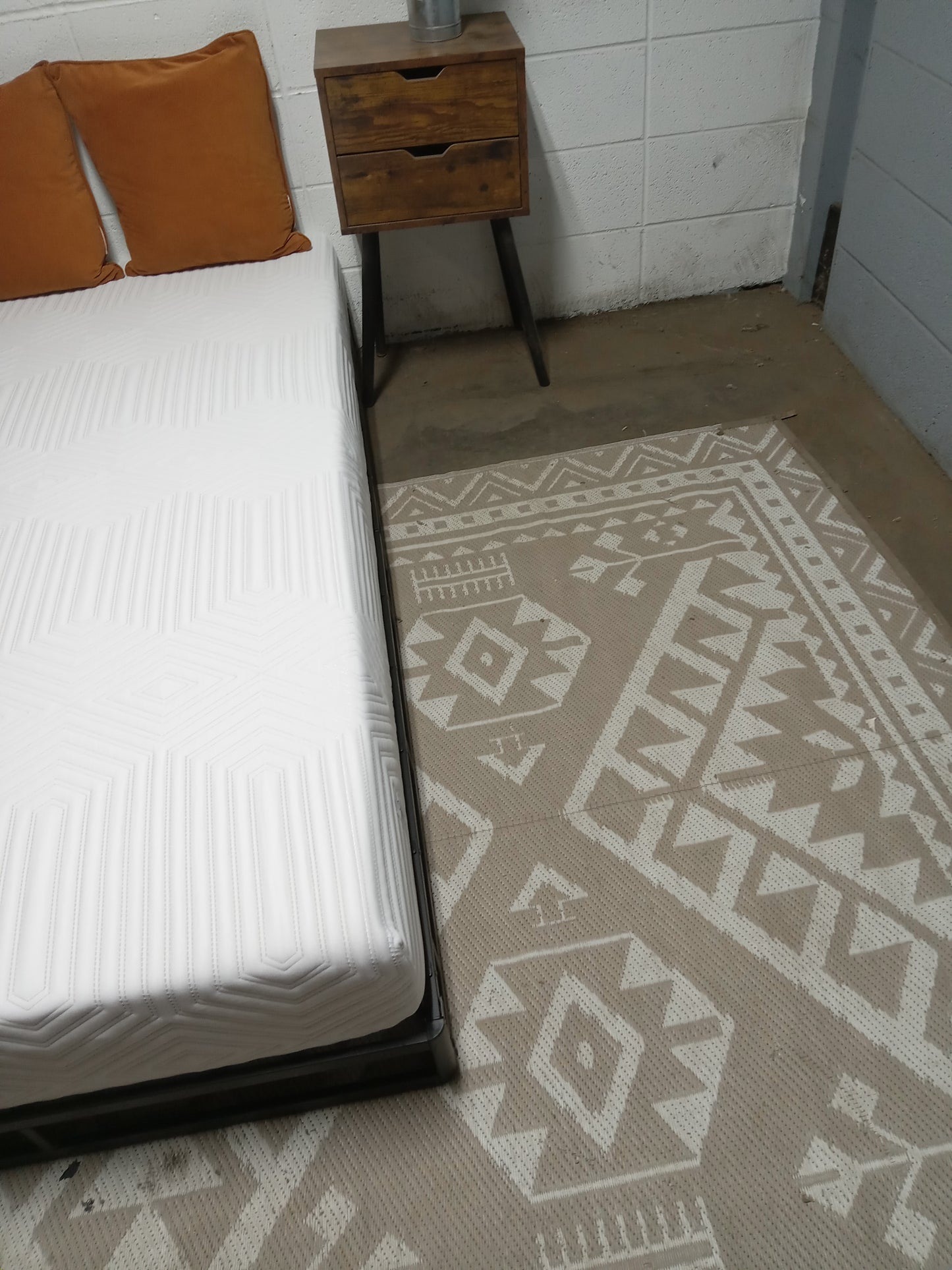 Sleepy's | Snug Memory Foam | 8" Twin Mattress