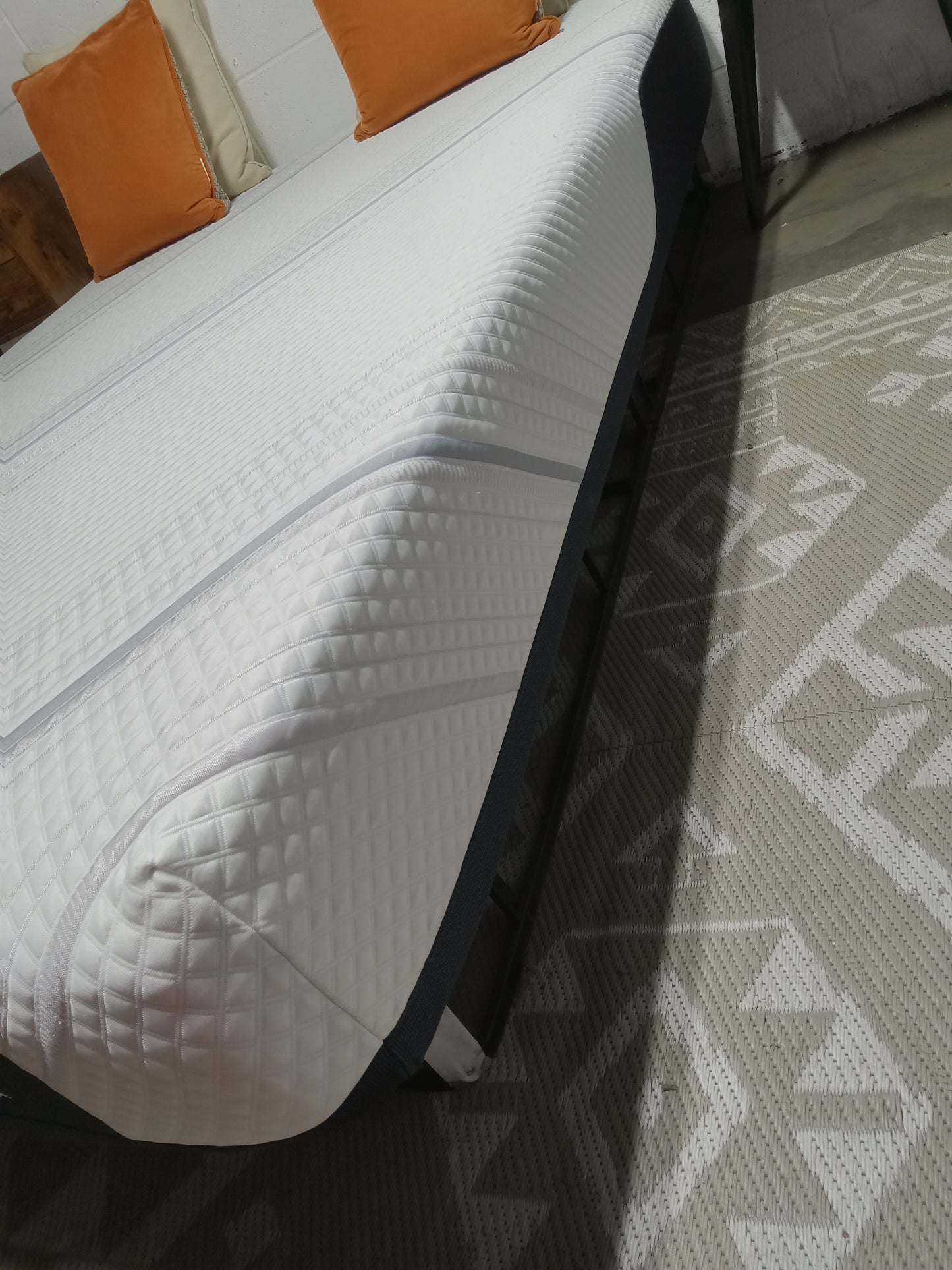 Serta | iComfort Temptouch | 10" Queen Mattress