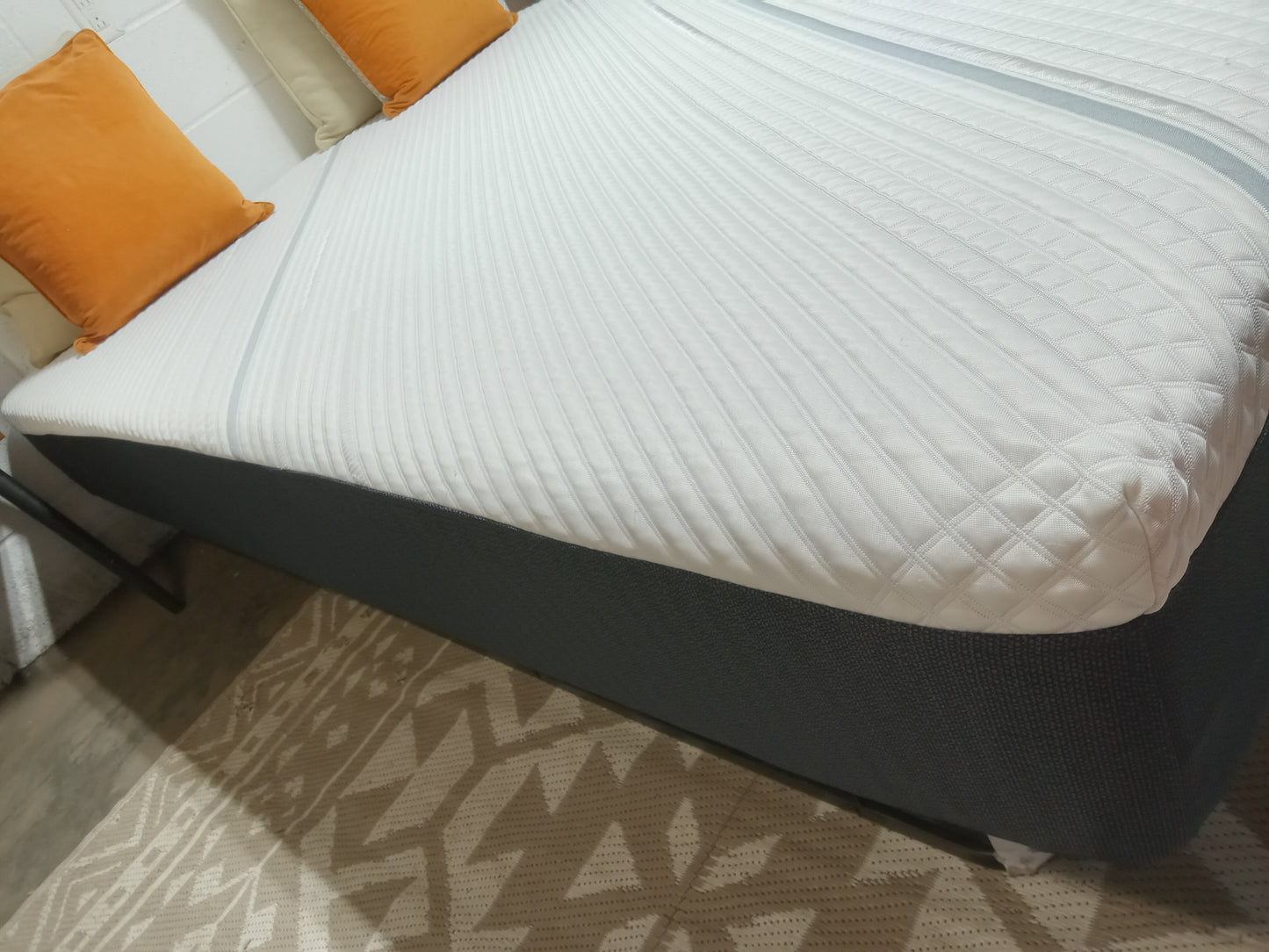 Serta | iComfort Temptouch | 10" Queen Mattress