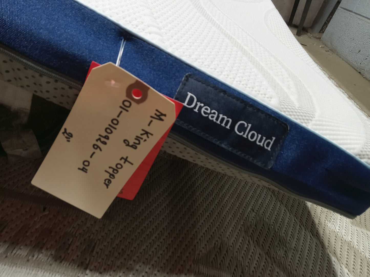 Dreamcloud | Softer Topper with Contouring Gel Memory Foam | 2" King Topper