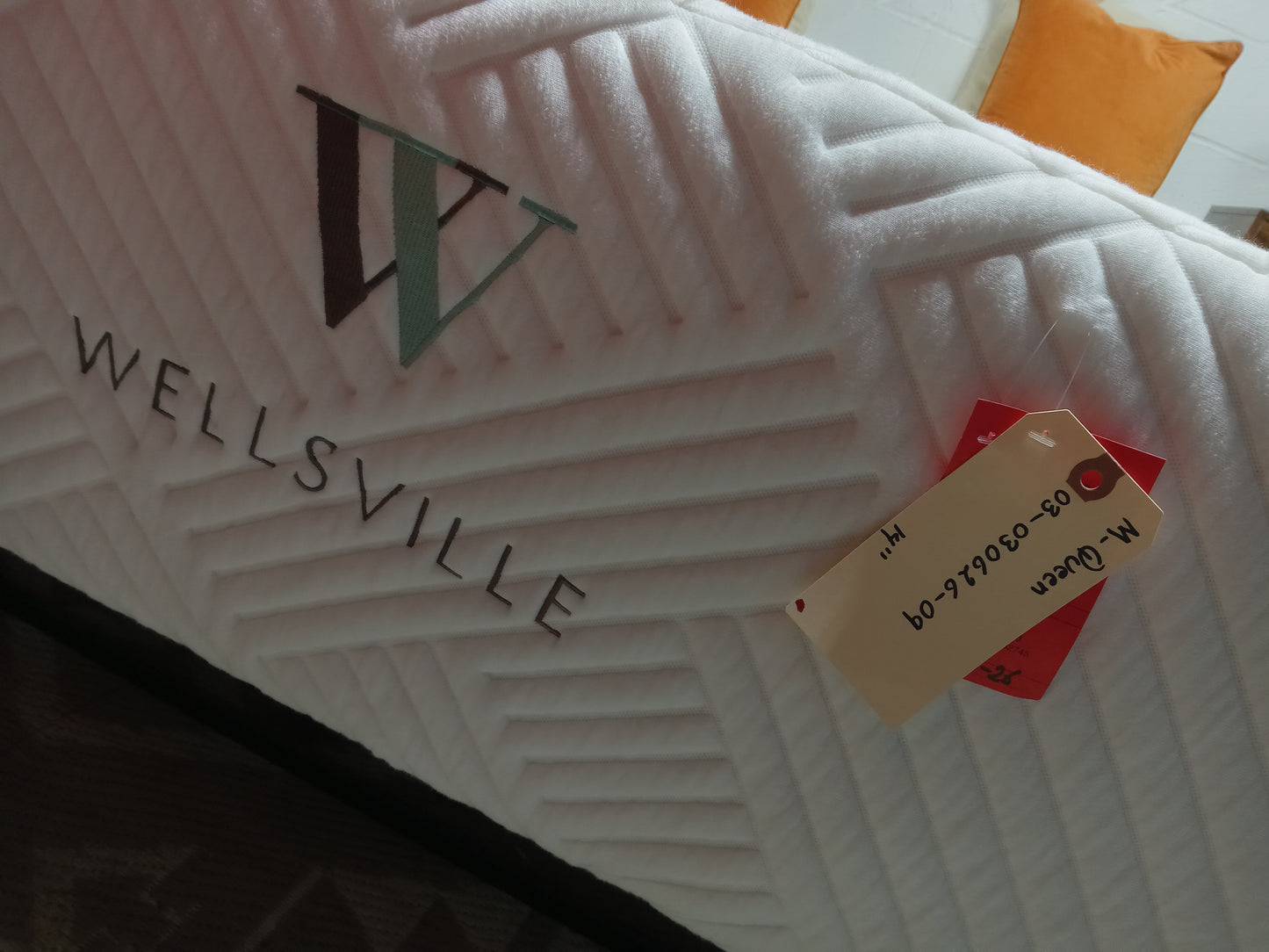 Wellsville | Gel-Infused Memory Foam | 14" Queen Mattress