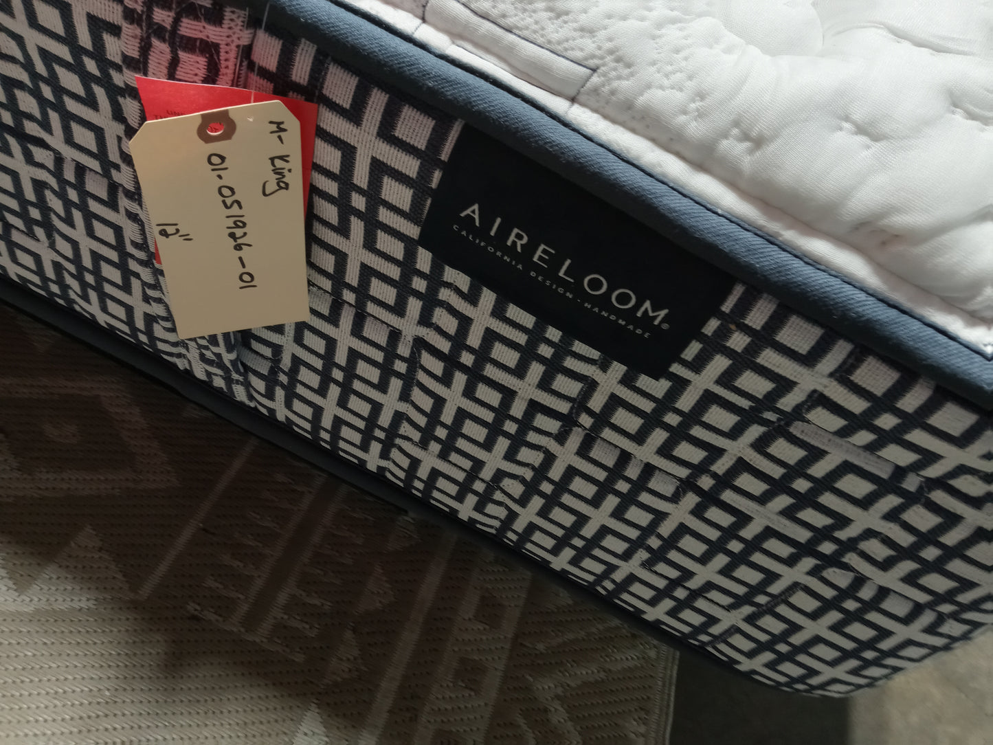 Aireloom | Phoenix Tight Top | 12" Mattress