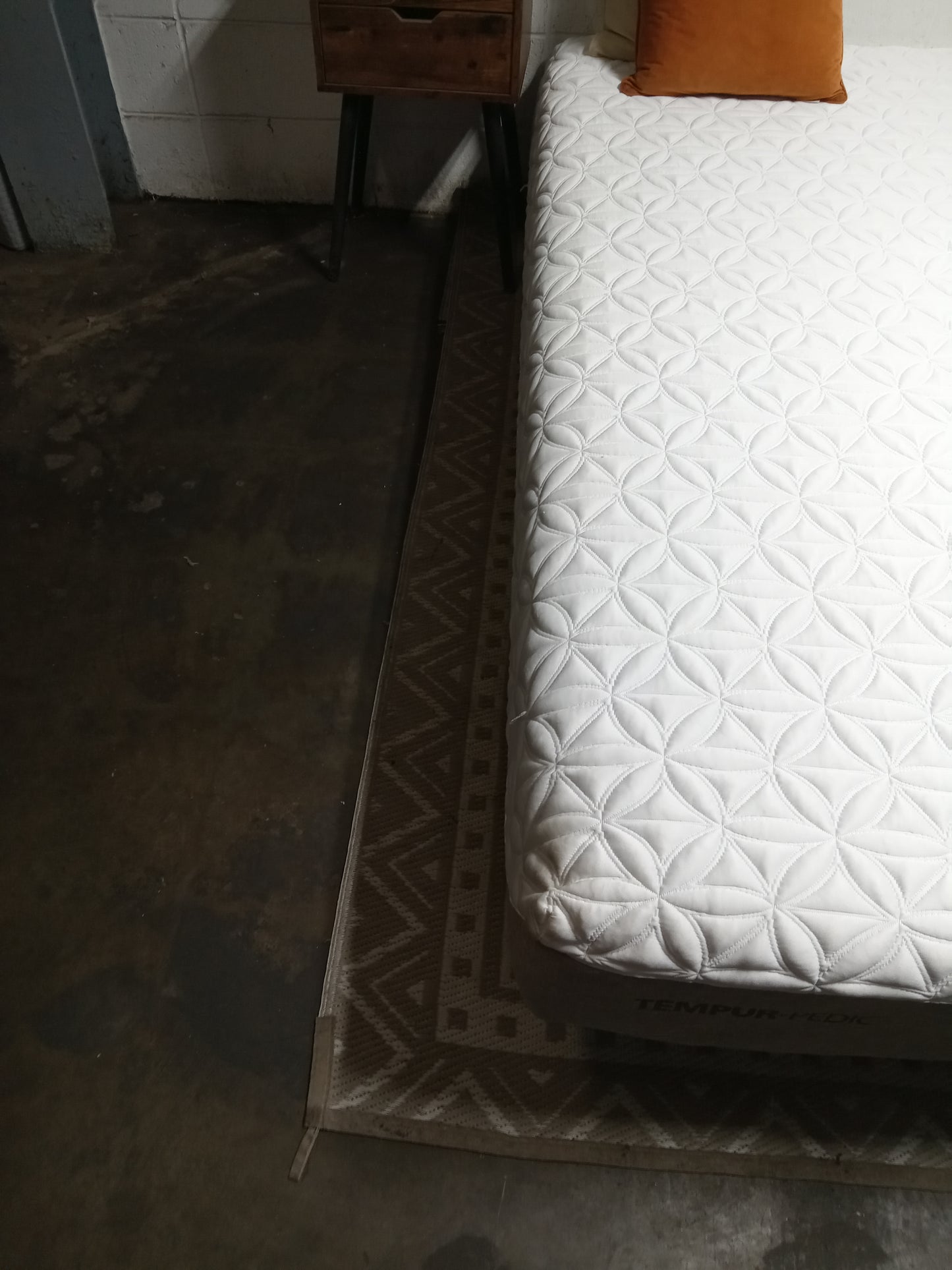 Tempur-Pedic | Tempur Cloud Supreme | 11" Queen Mattress