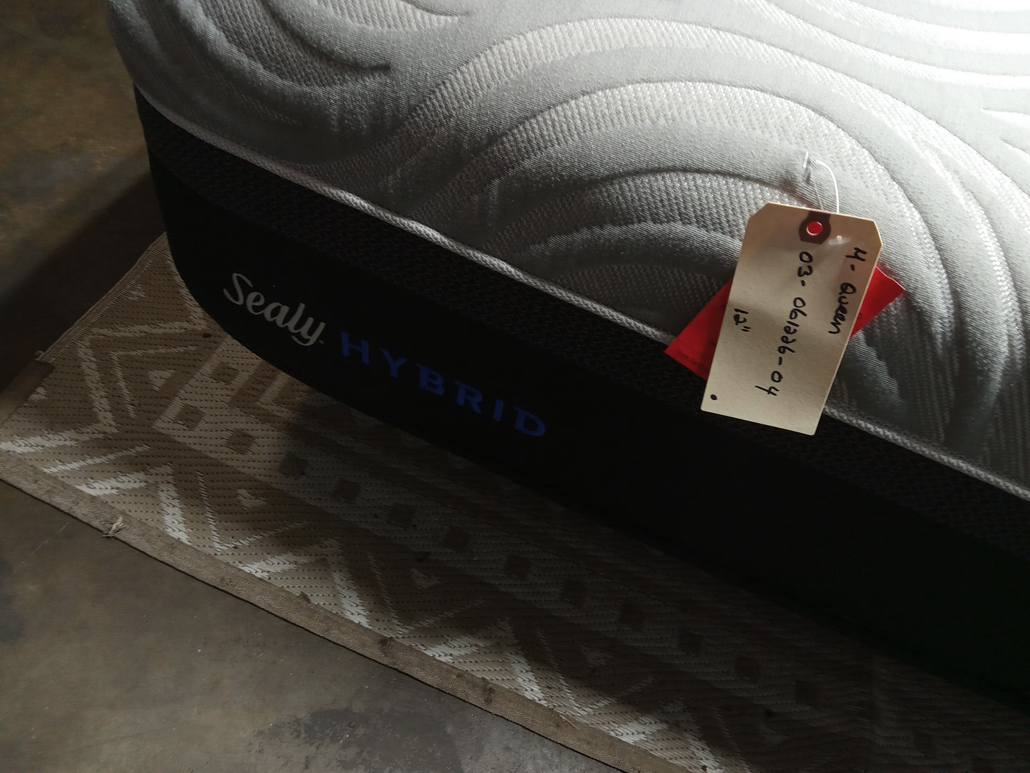 Sealy | Performance Hybrid Kelburn II | 12" Queen Mattress