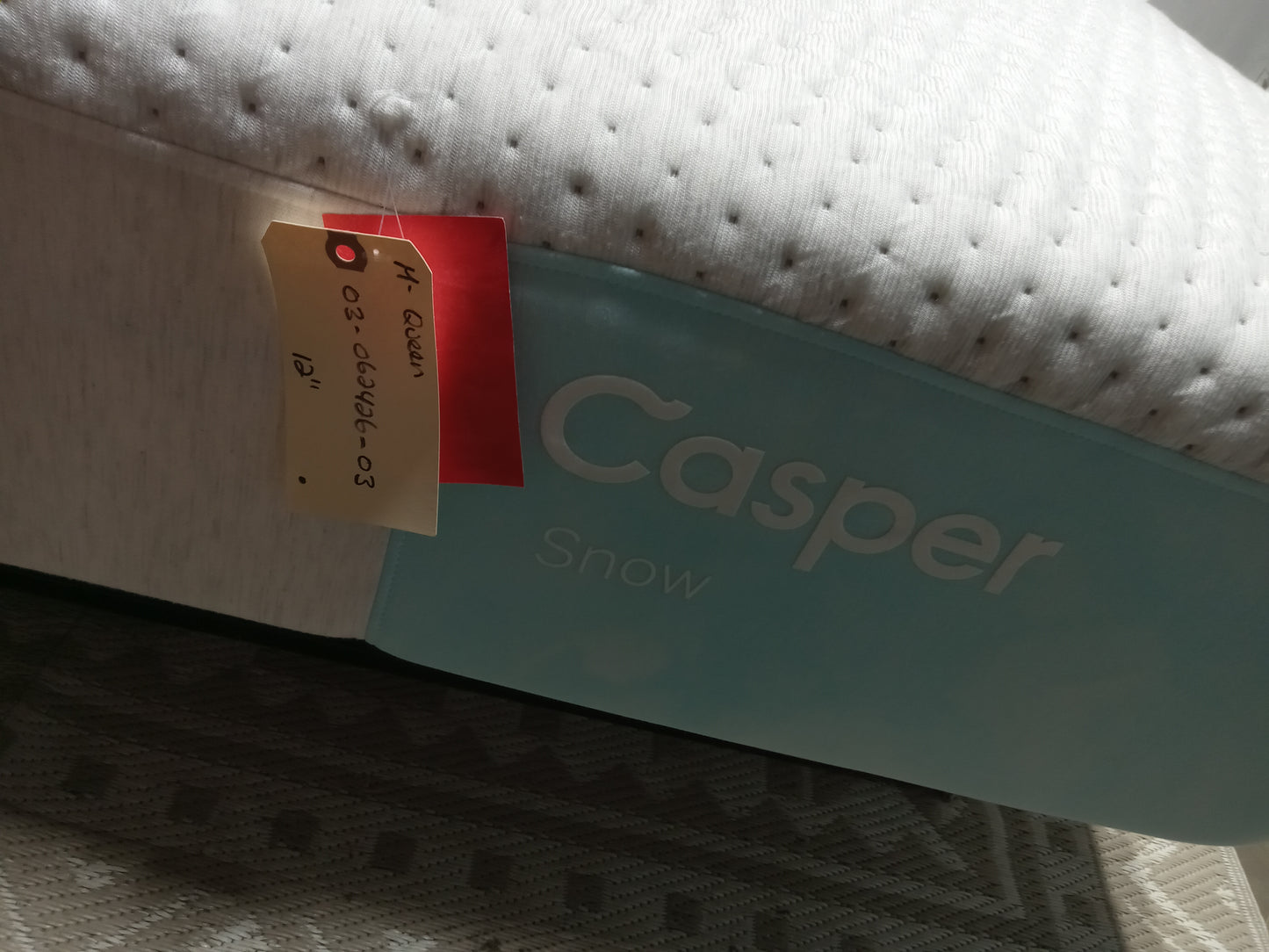 Casper | Snow | 12" Queen Mattress