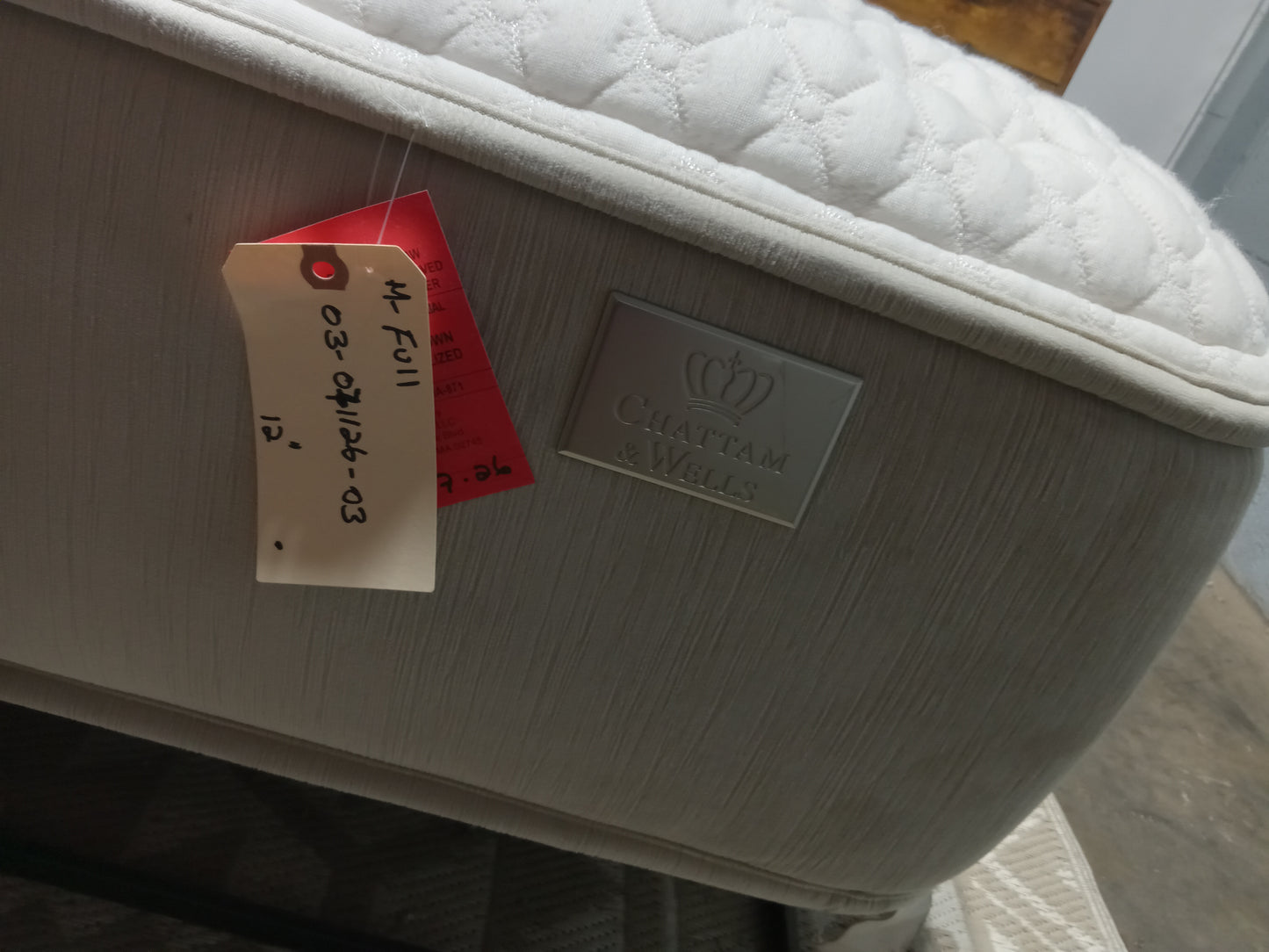 Chattam & Wells | Fleur De Lis | 12" Full Mattress